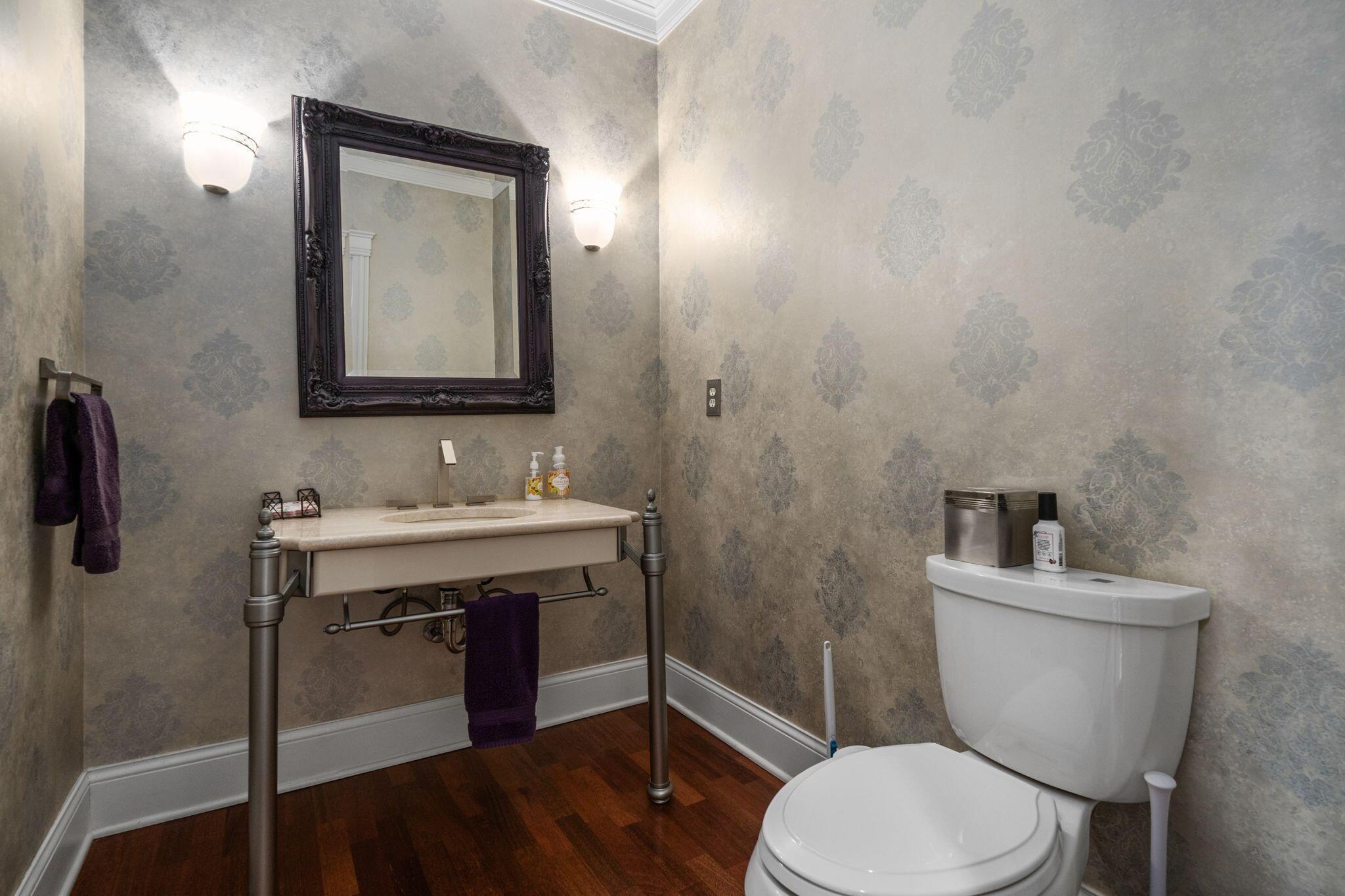 6573 Spinnaker Drive