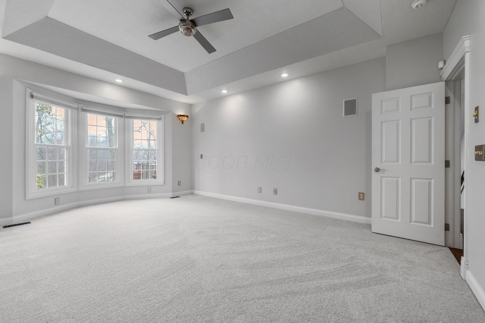 6573 Spinnaker Drive