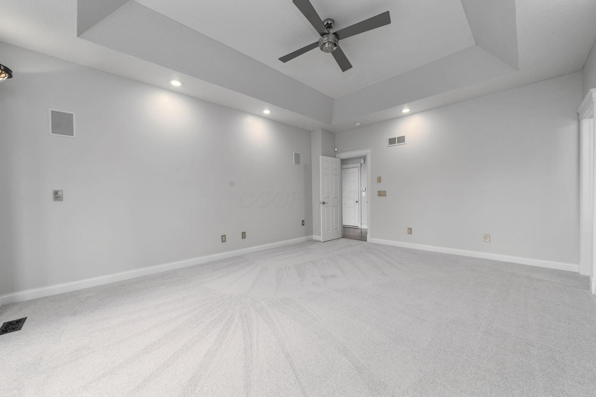 6573 Spinnaker Drive