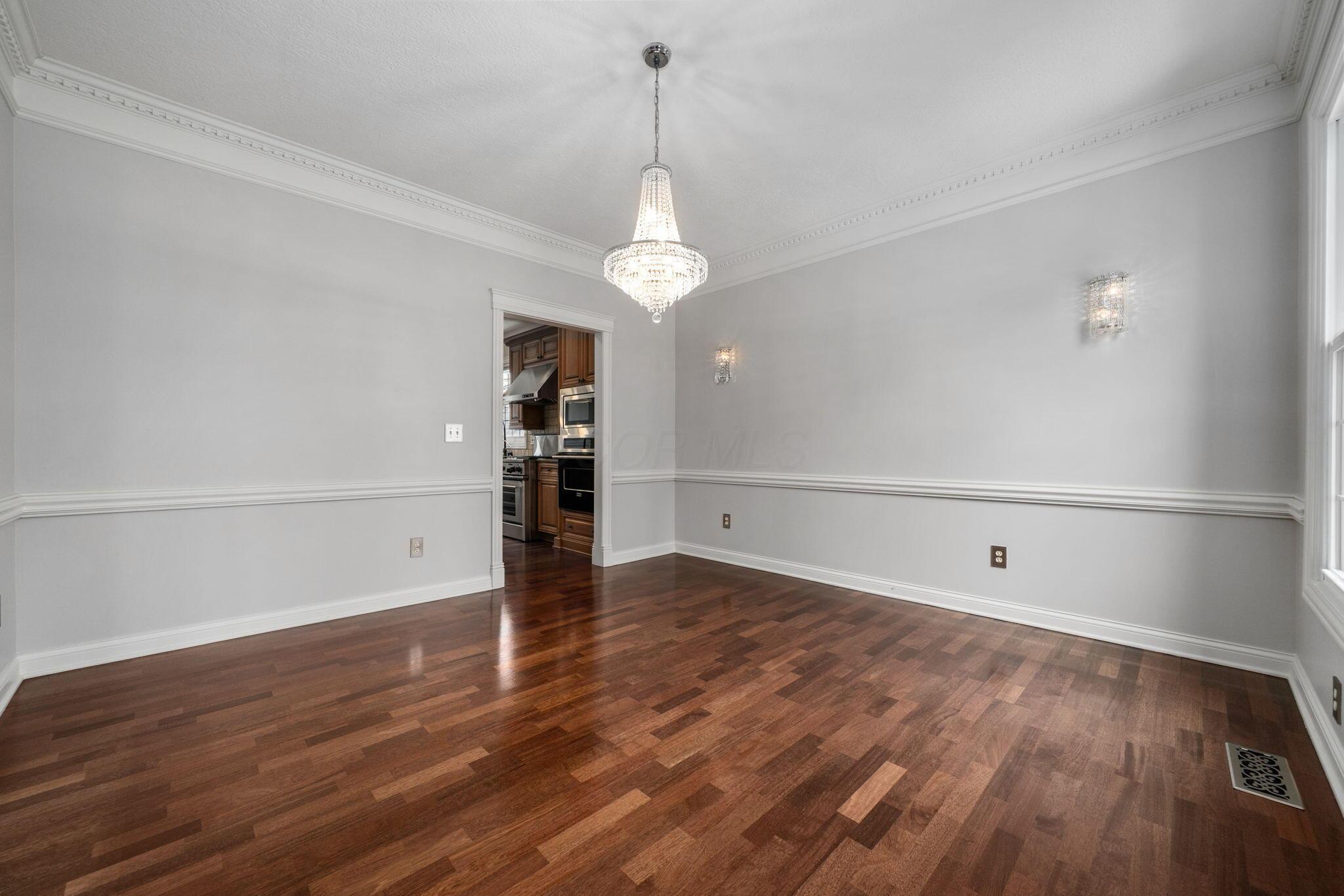 6573 Spinnaker Drive