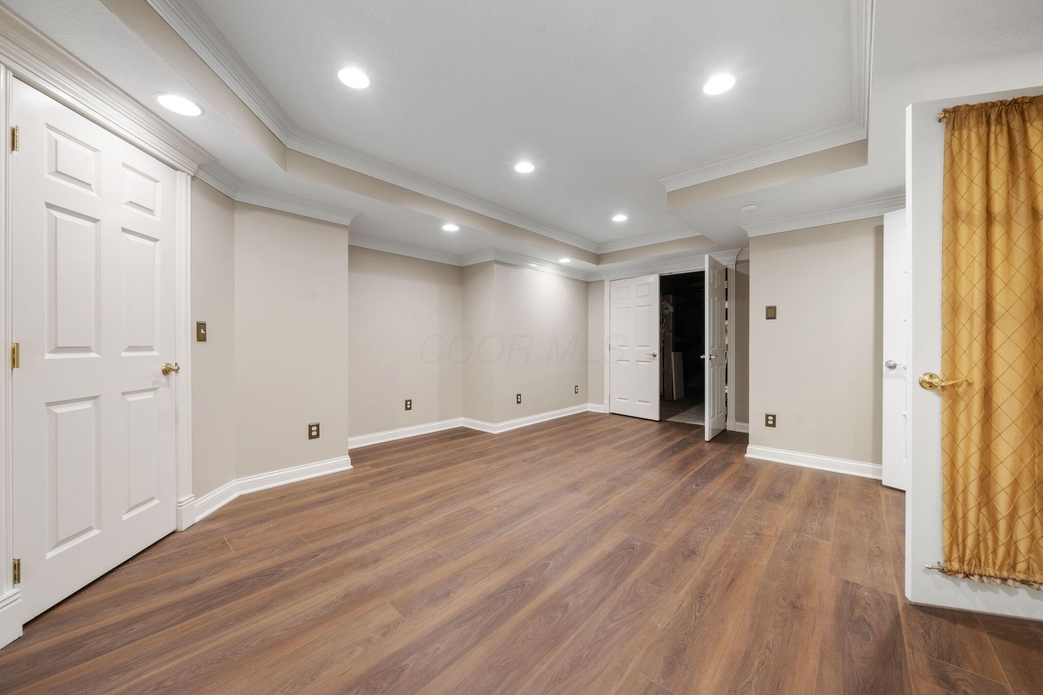 6573 Spinnaker Drive