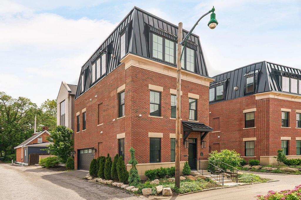564 Lathrop Street