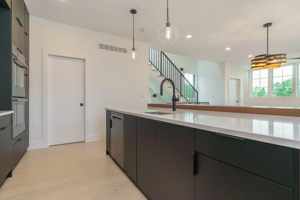 564 Lathrop Street