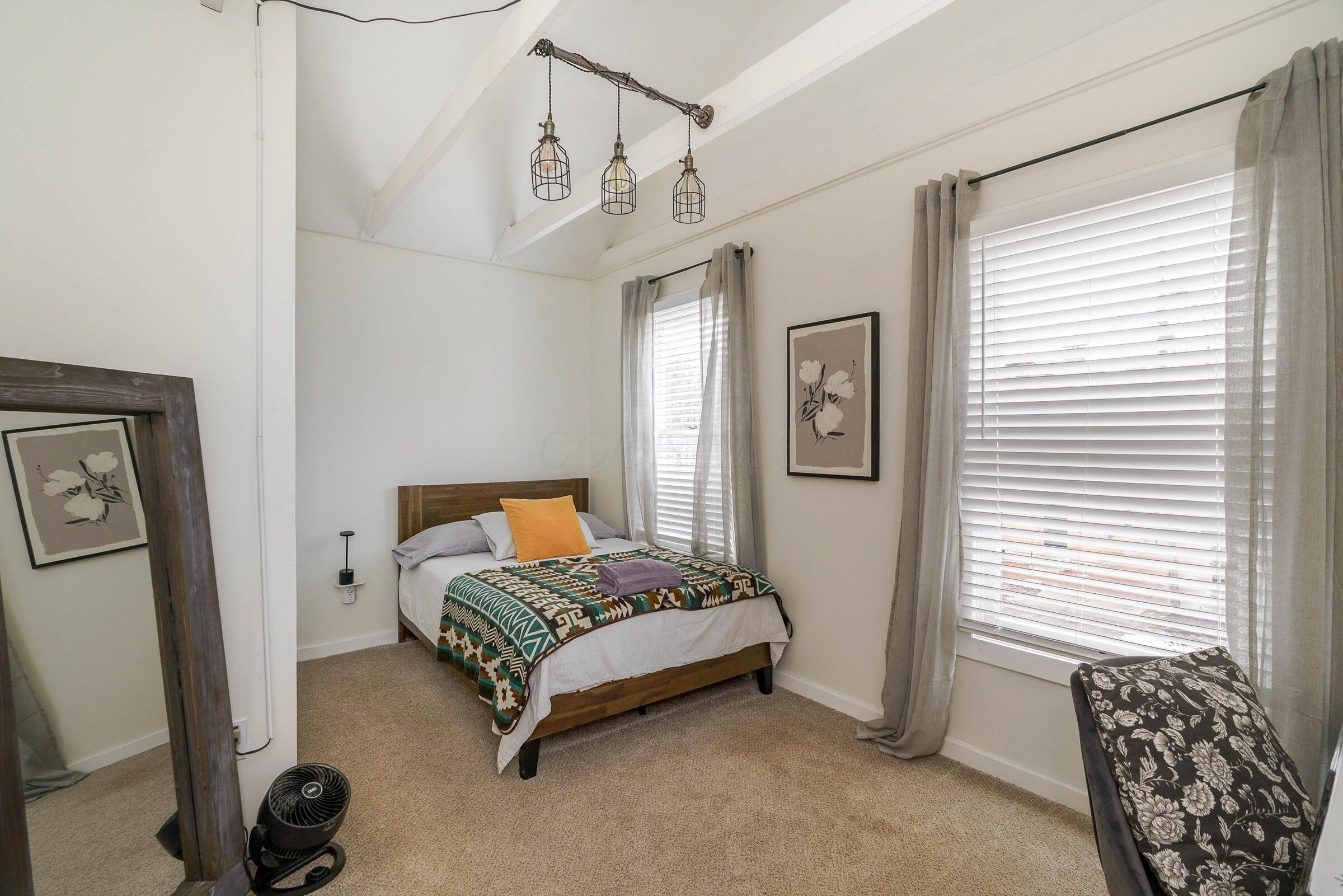 795 Mohawk Street, B