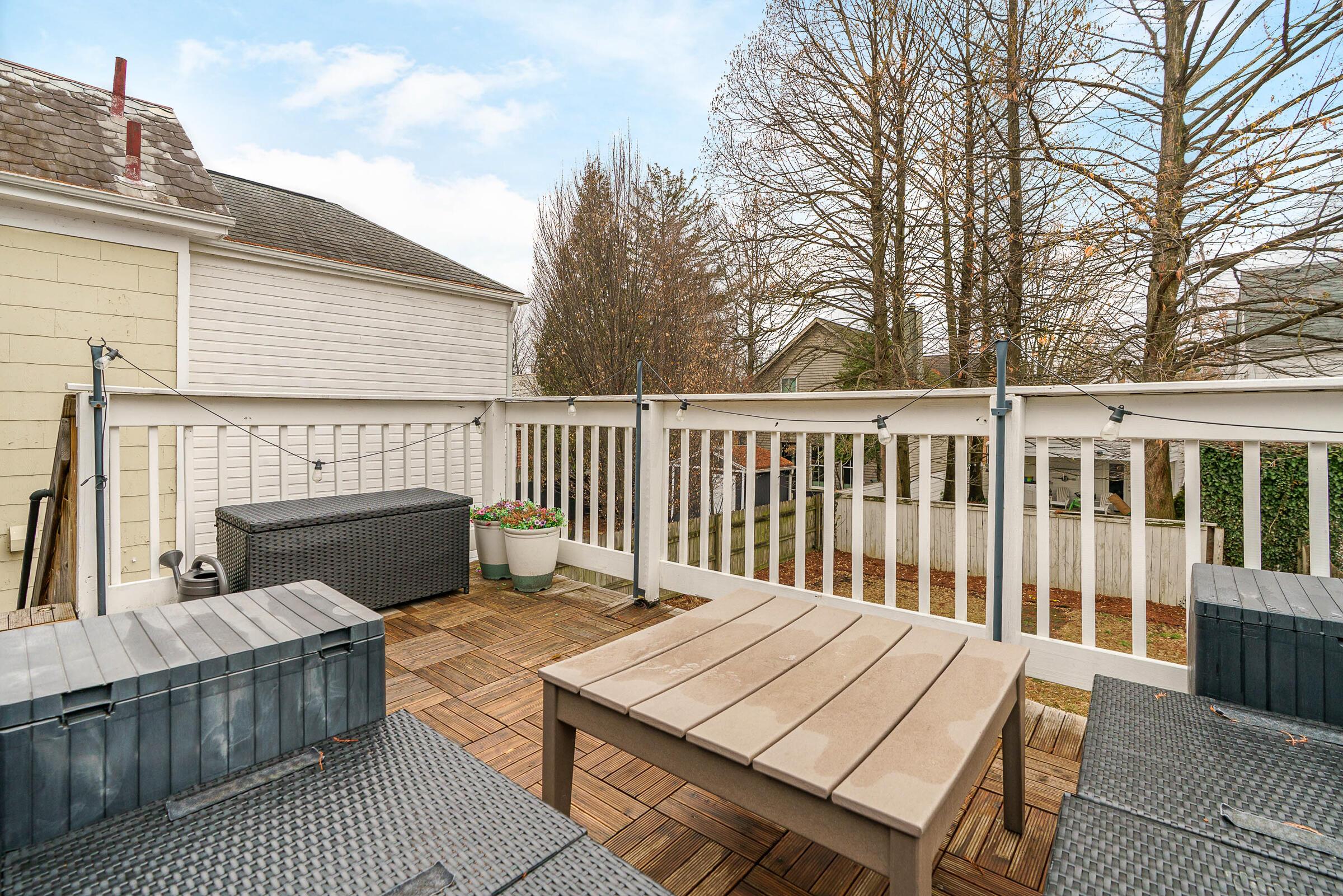 795 Mohawk Street, B