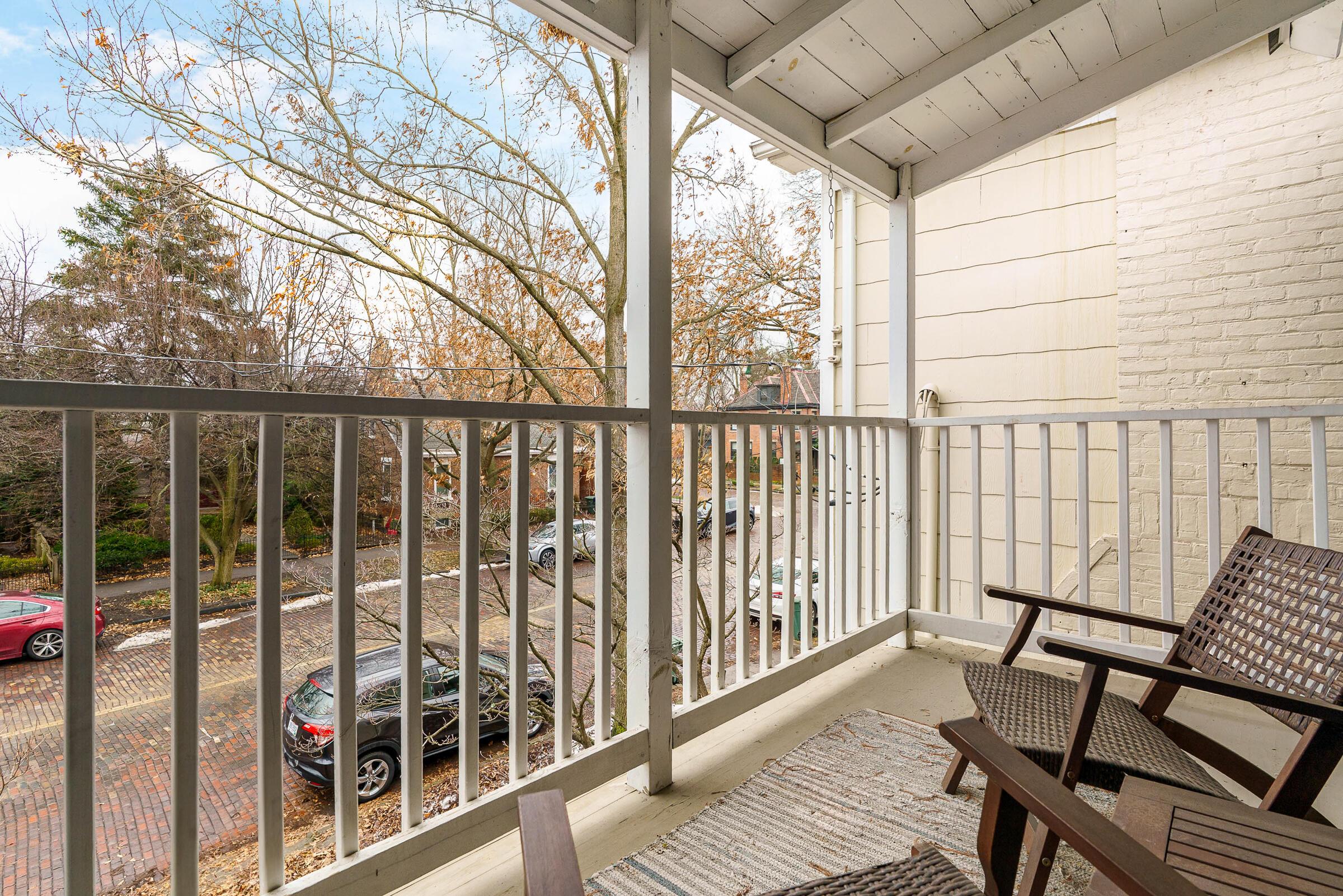 795 Mohawk Street, B