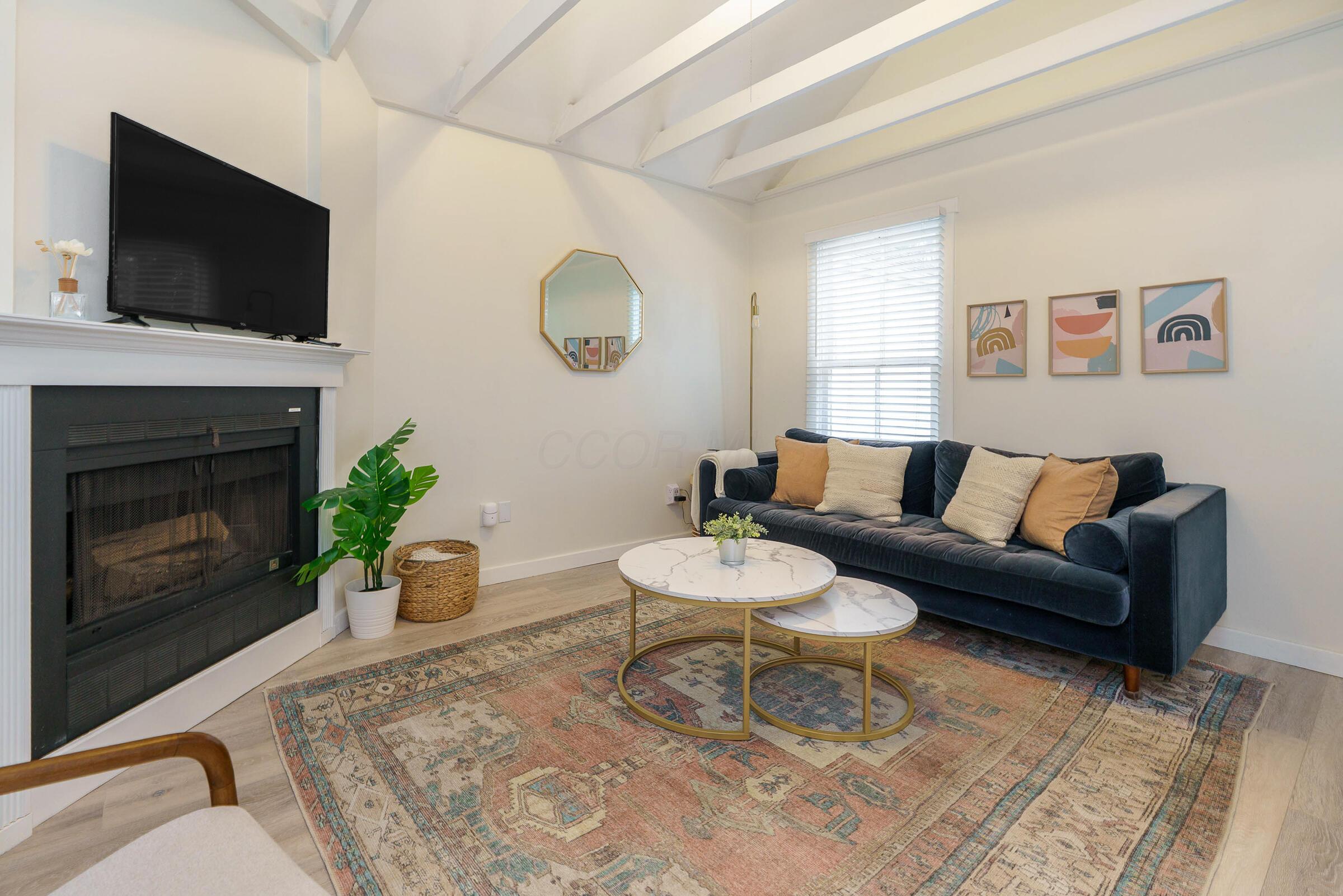 795 Mohawk Street, B