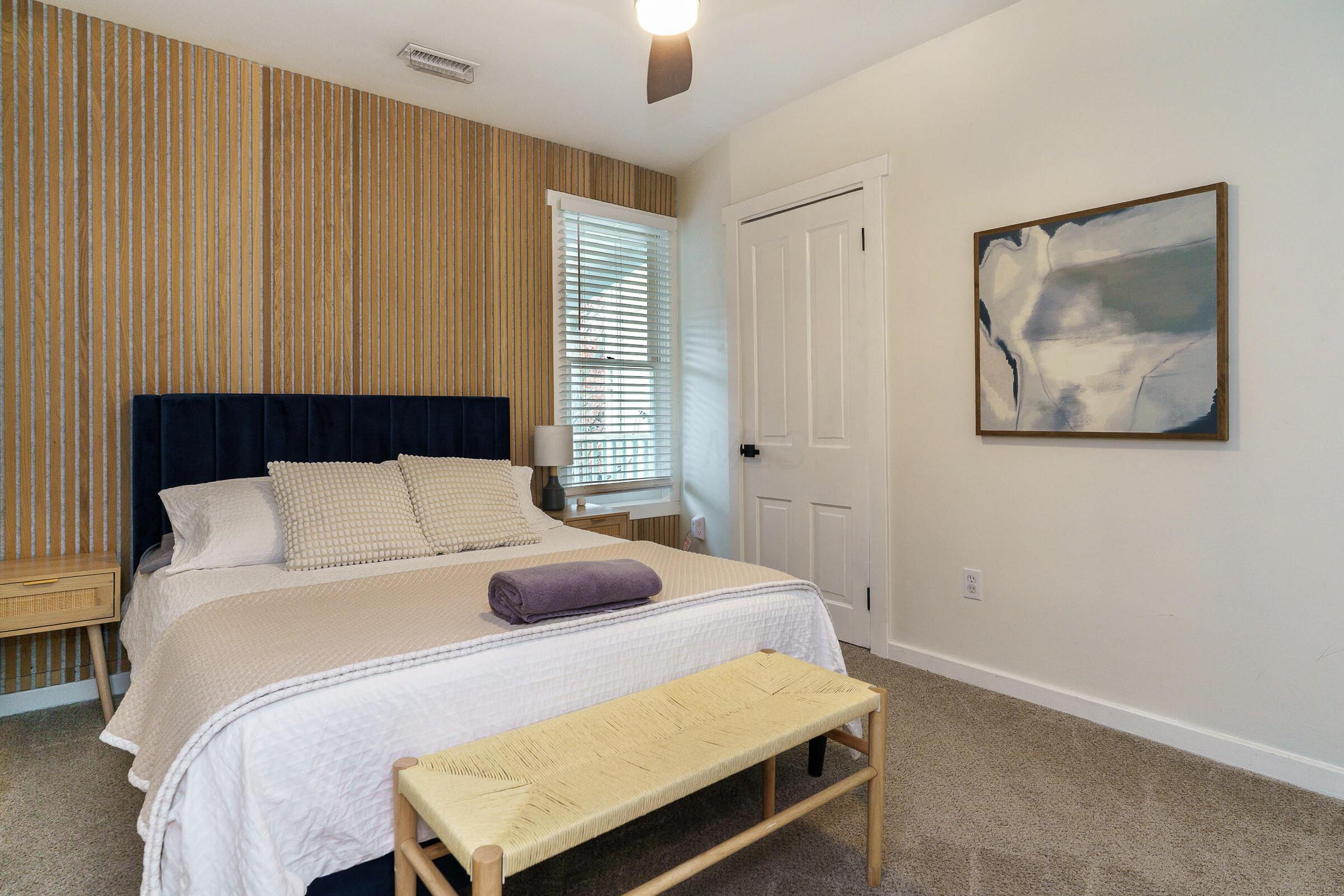 795 Mohawk Street, B