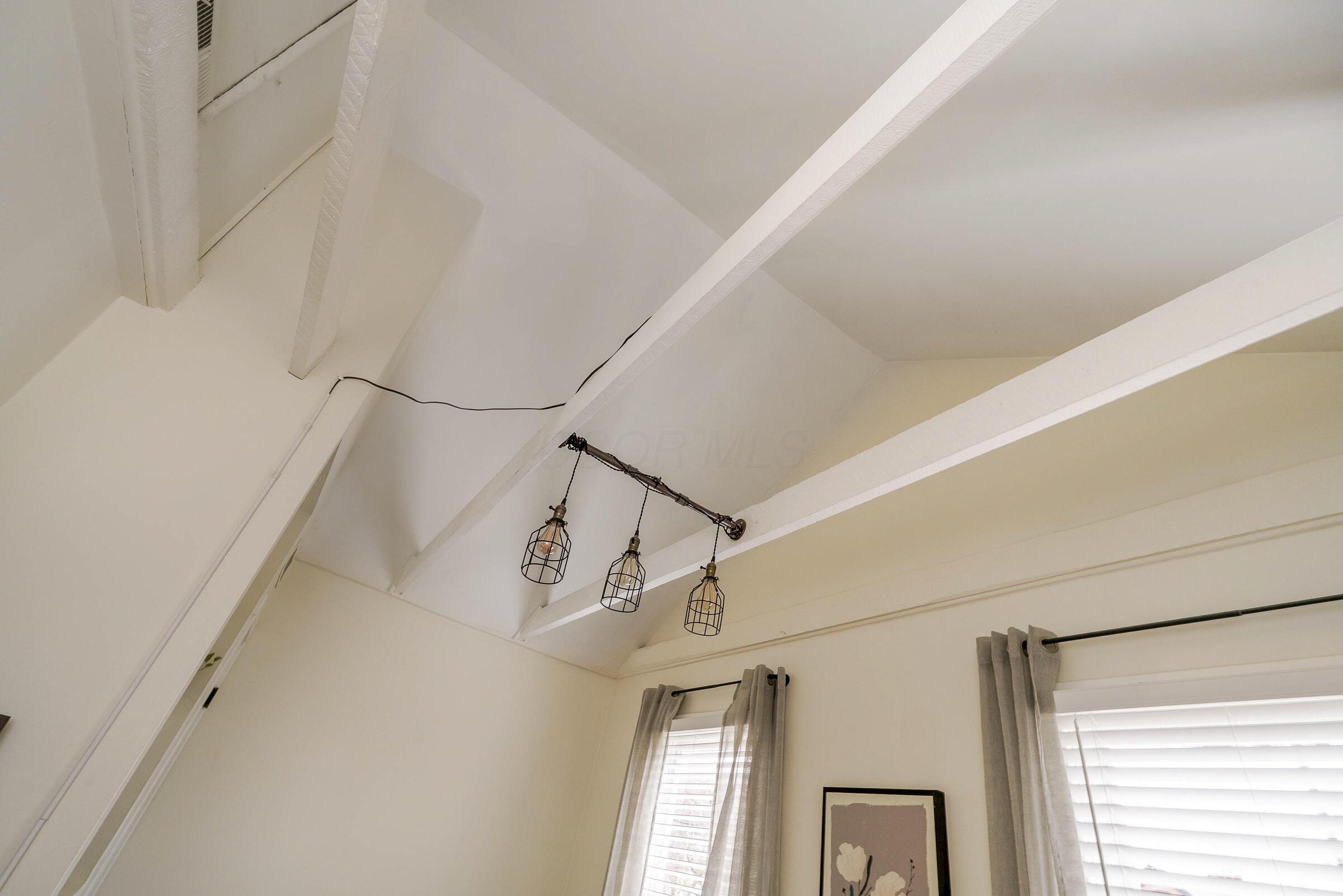 795 Mohawk Street, B