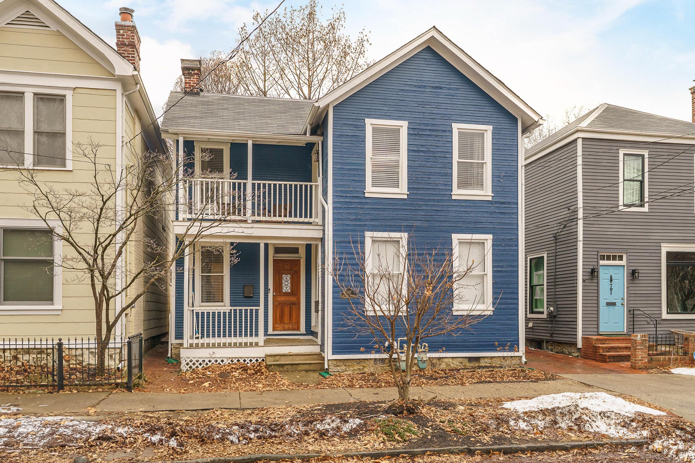 795 Mohawk Street, B