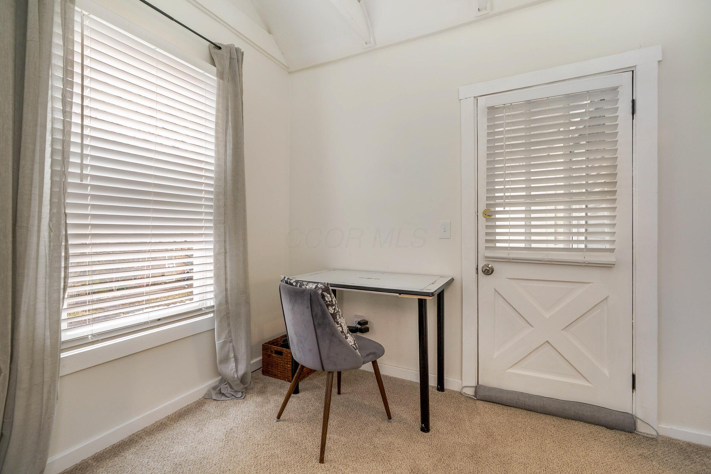 795 Mohawk Street, B