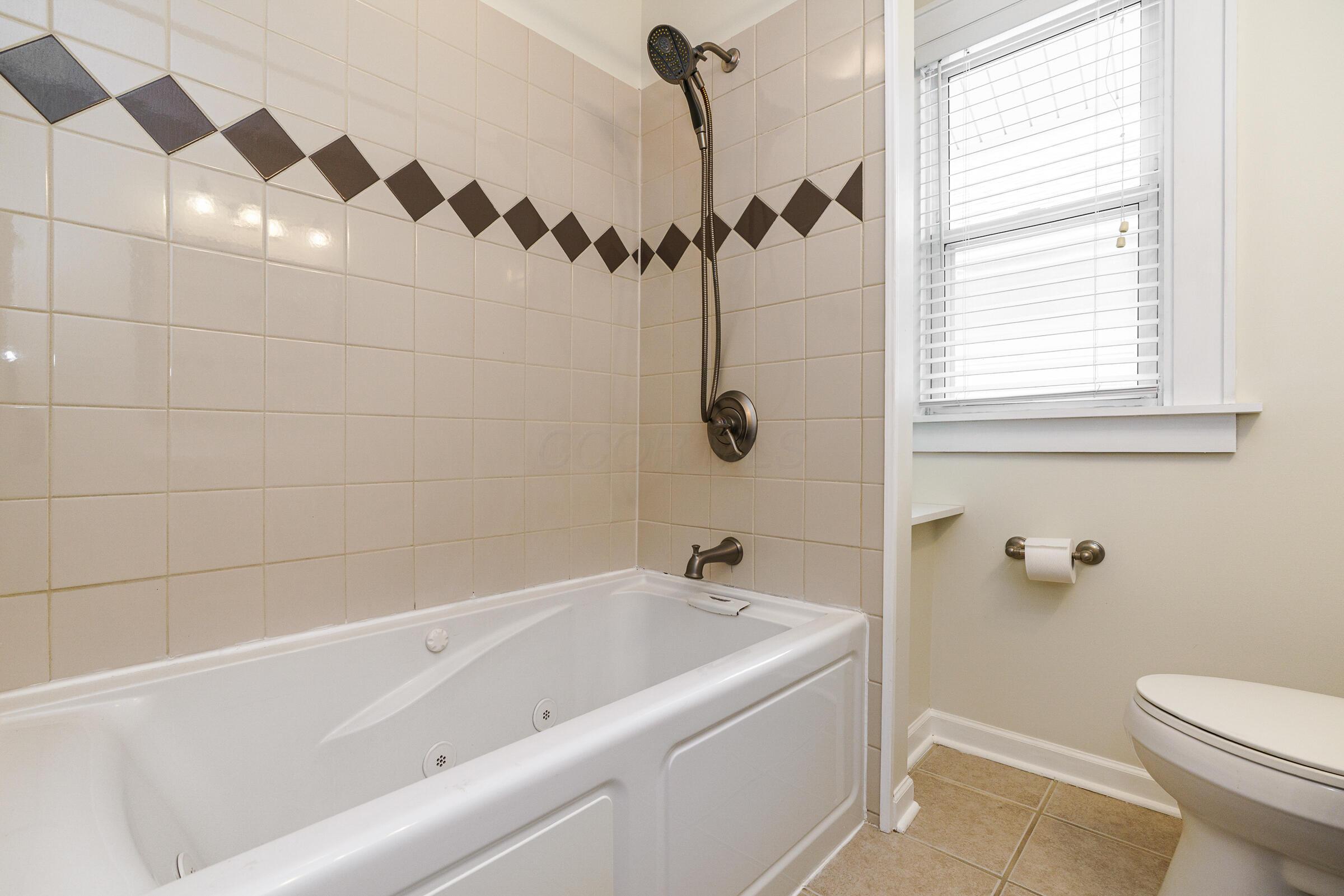 402 Southwood Avenue