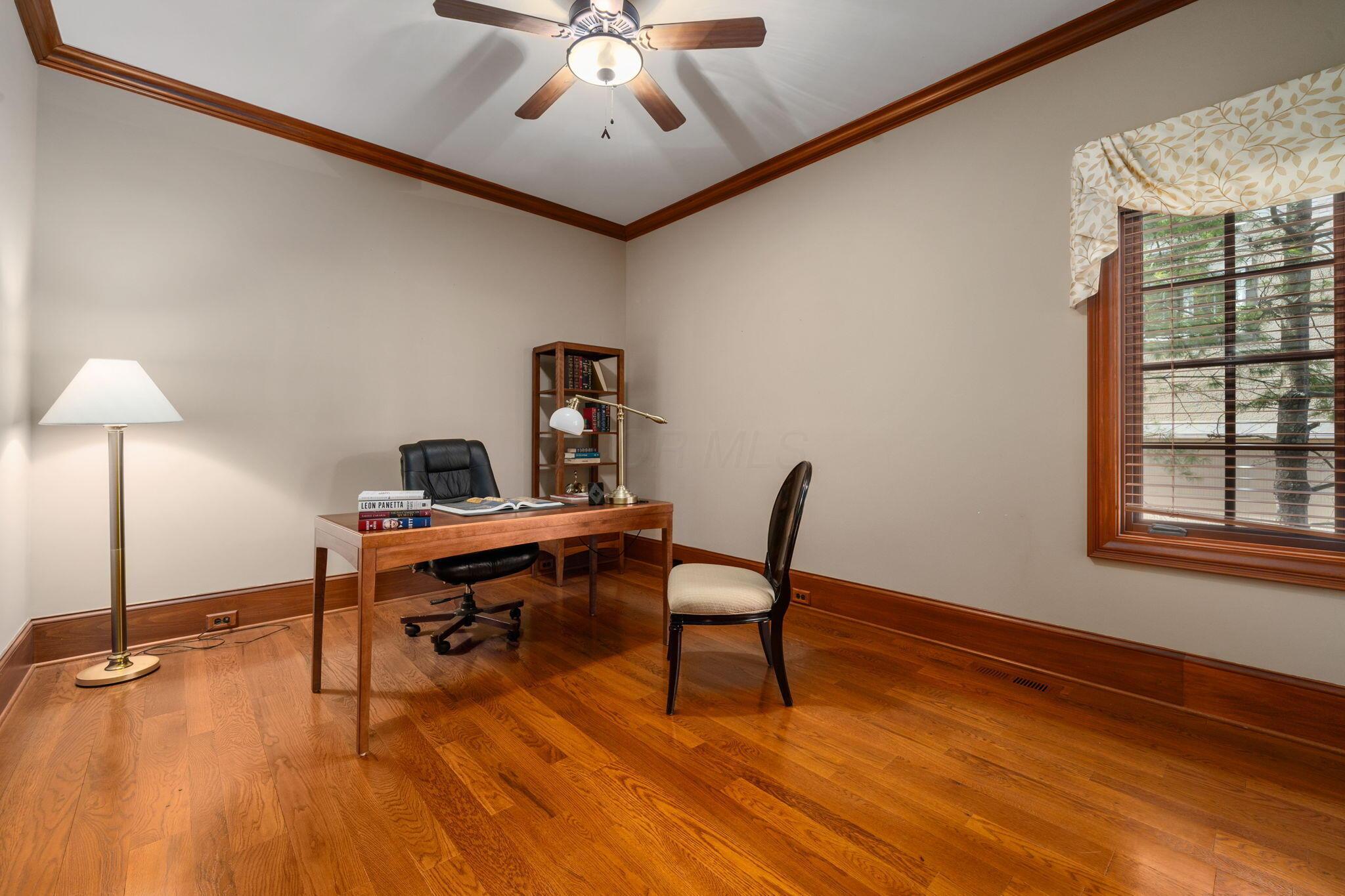 7871 Calverton Square