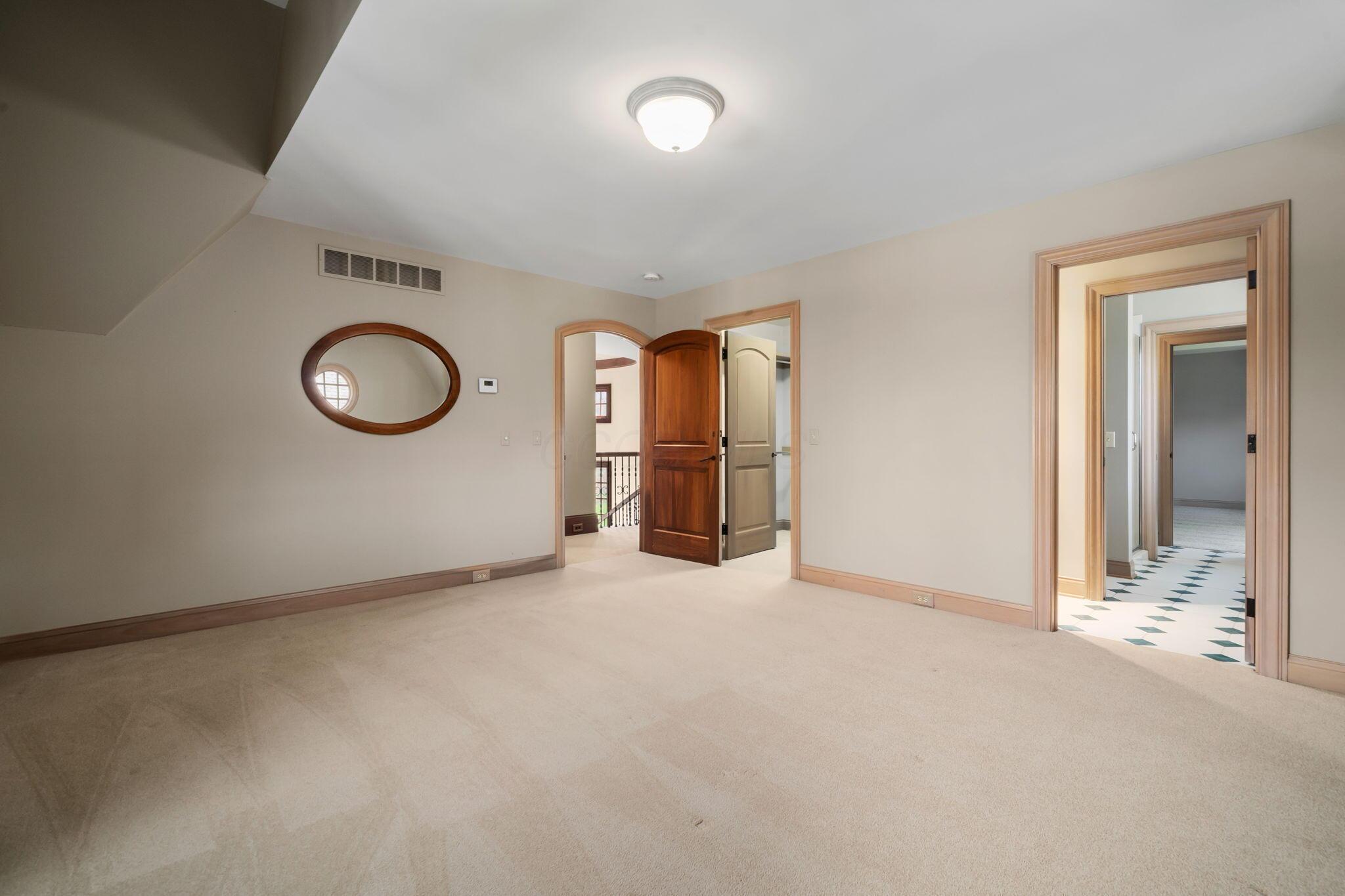 7871 Calverton Square