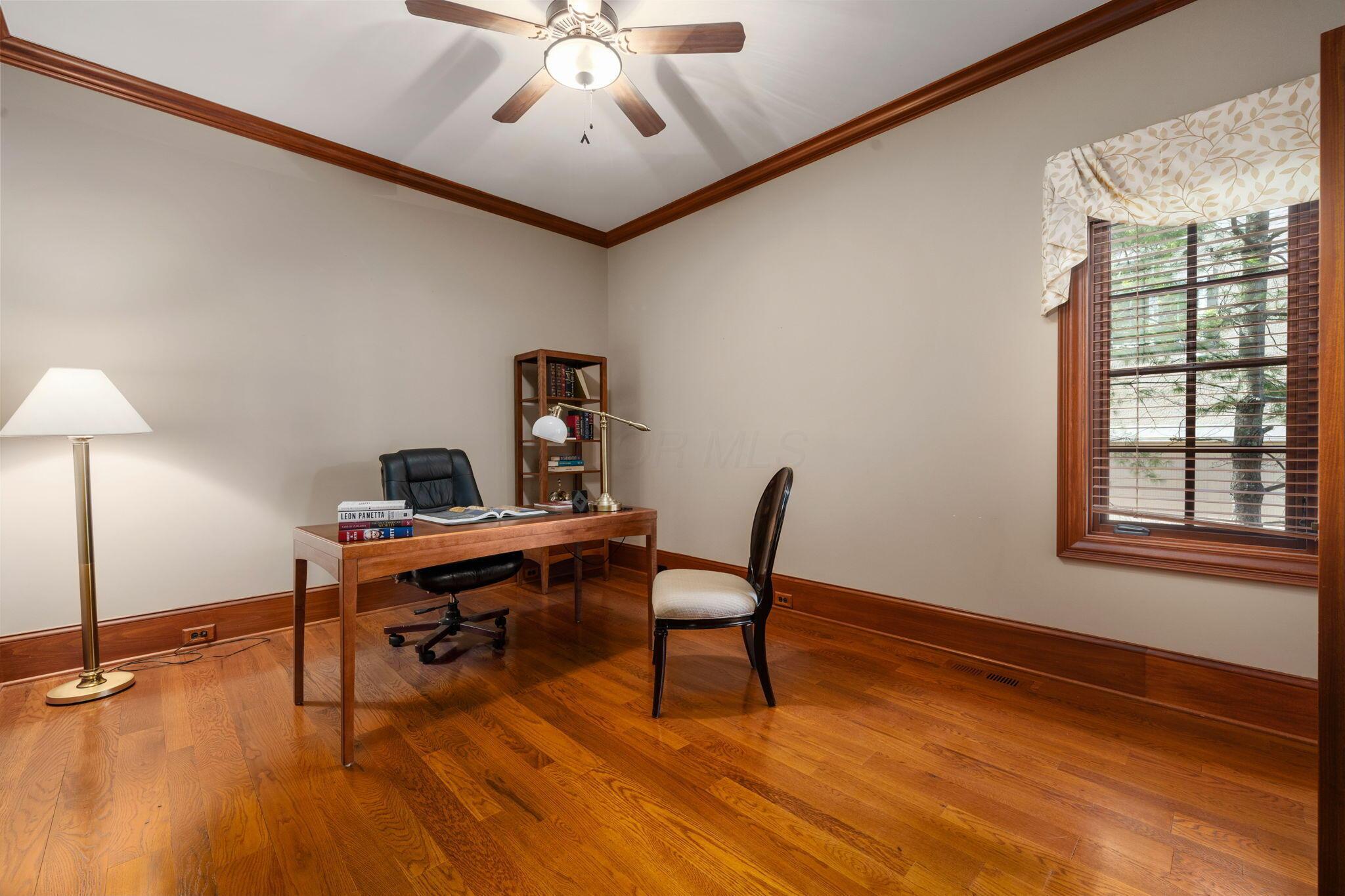 7871 Calverton Square