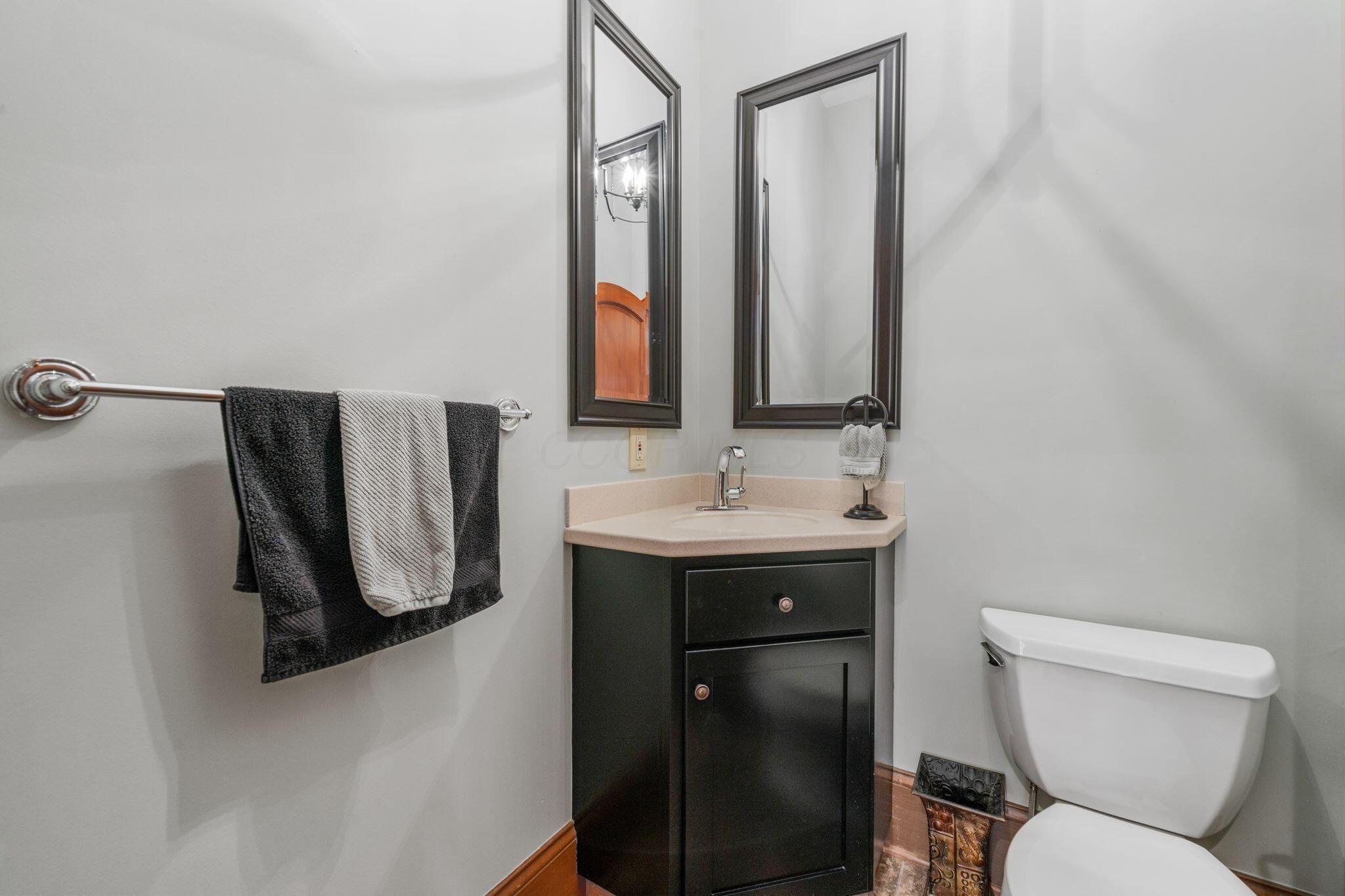 7871 Calverton Square