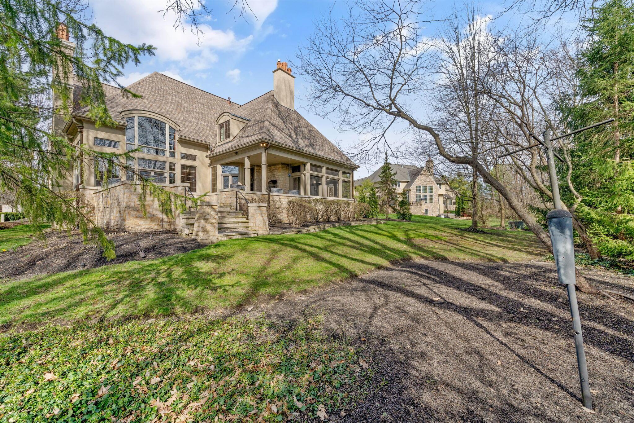 7871 Calverton Square