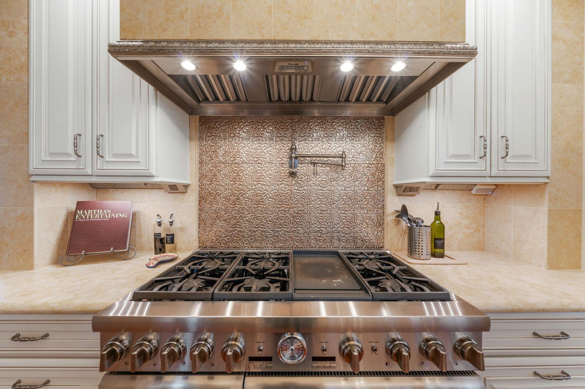 7871 Calverton Square