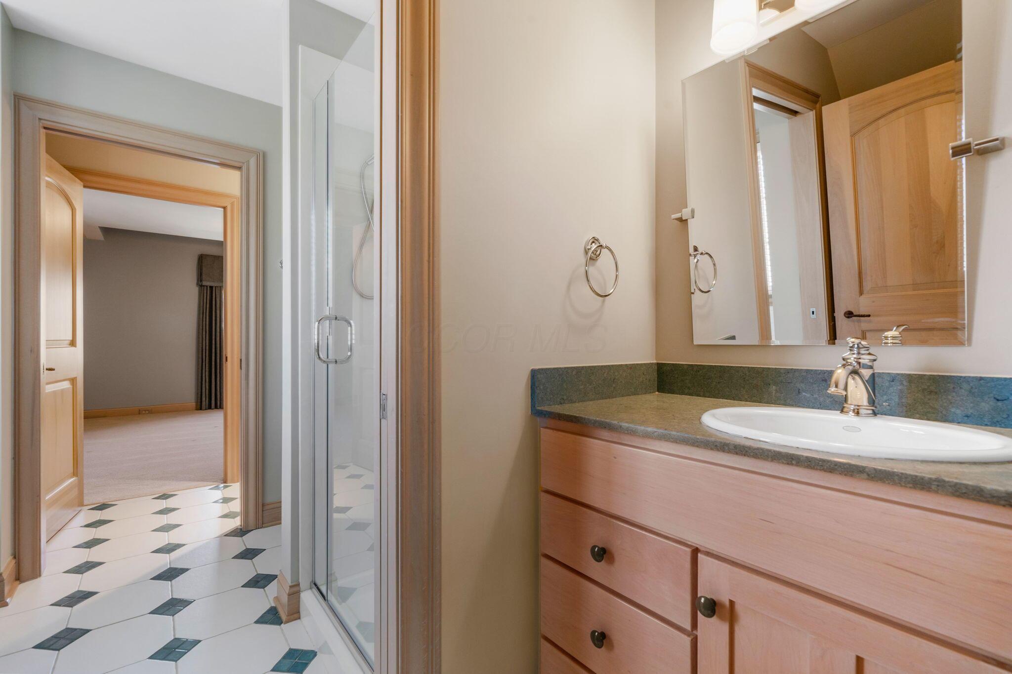 7871 Calverton Square