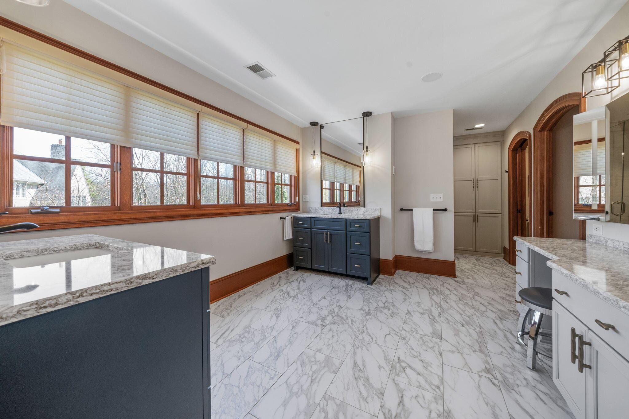 7871 Calverton Square