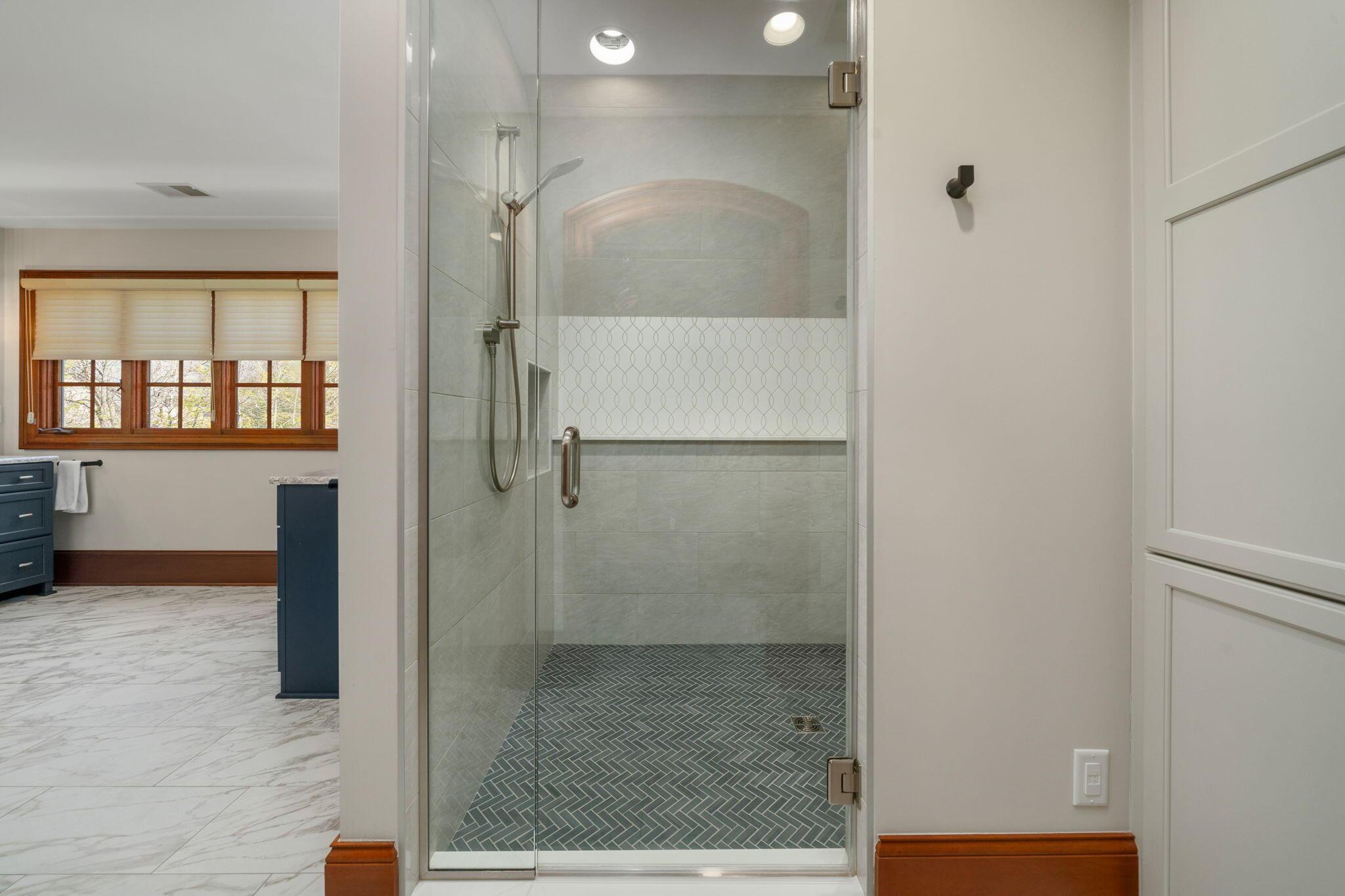 7871 Calverton Square