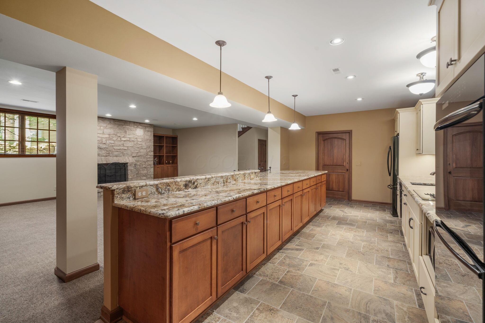 7871 Calverton Square