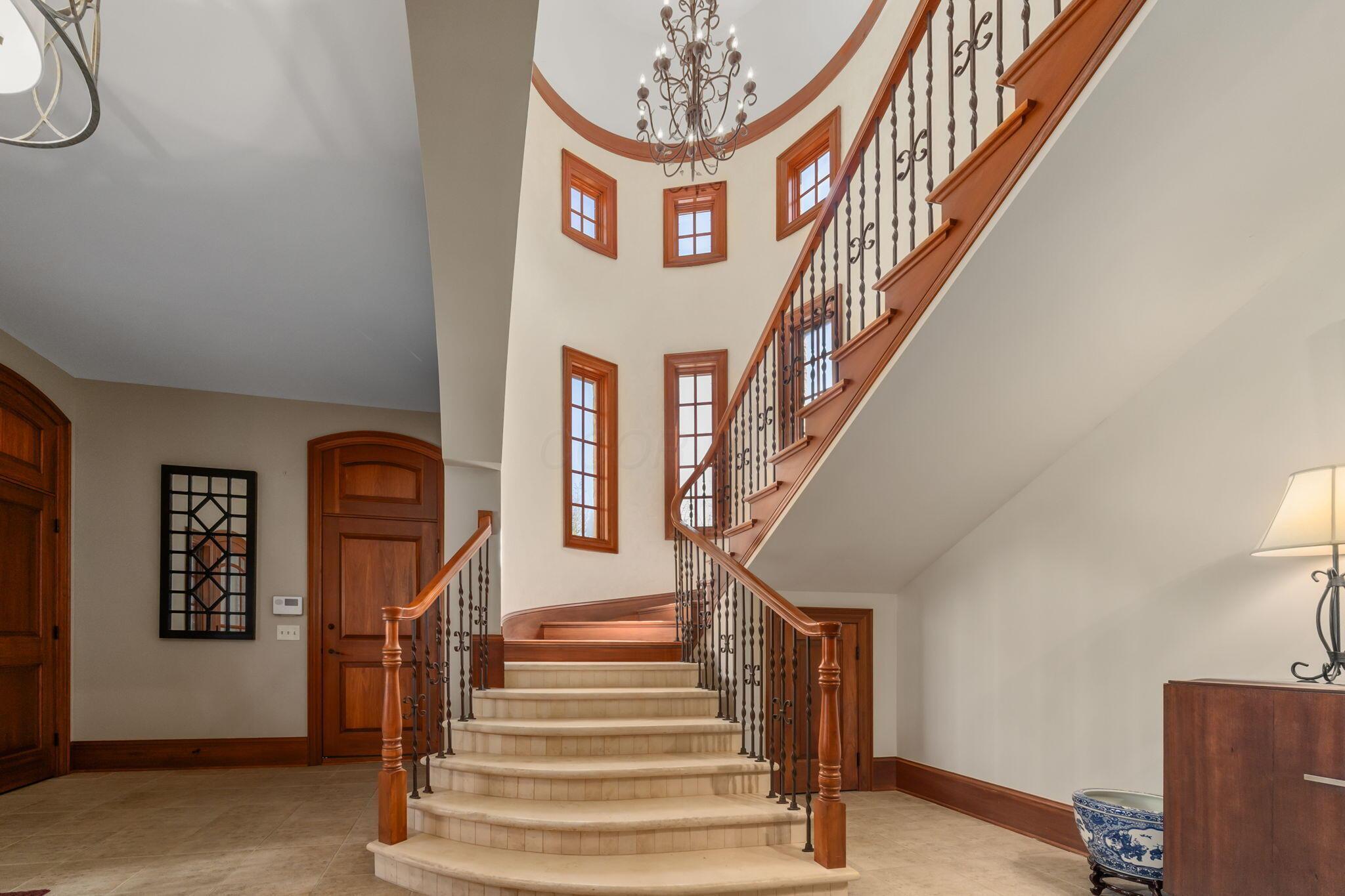 7871 Calverton Square