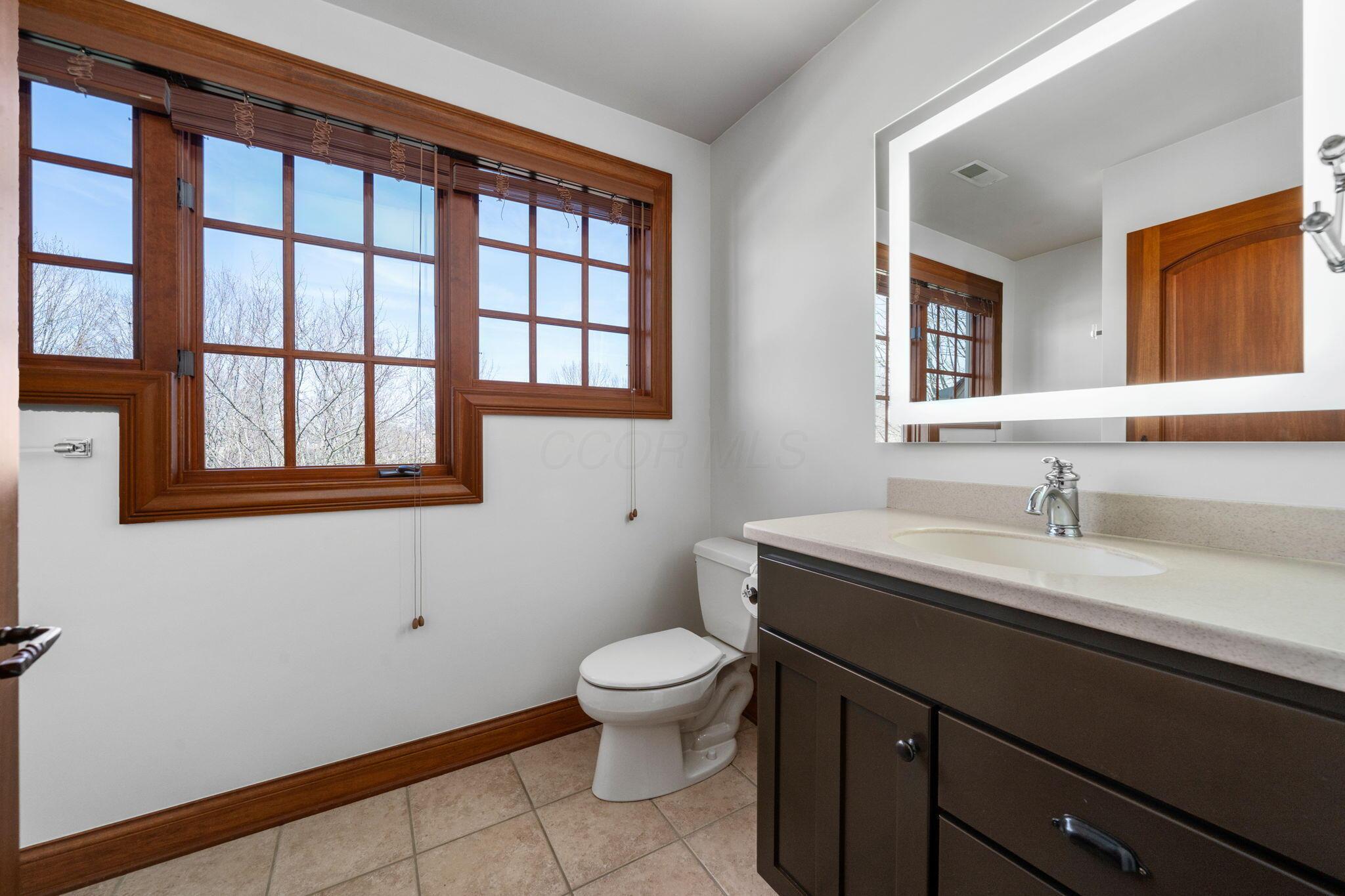 7871 Calverton Square