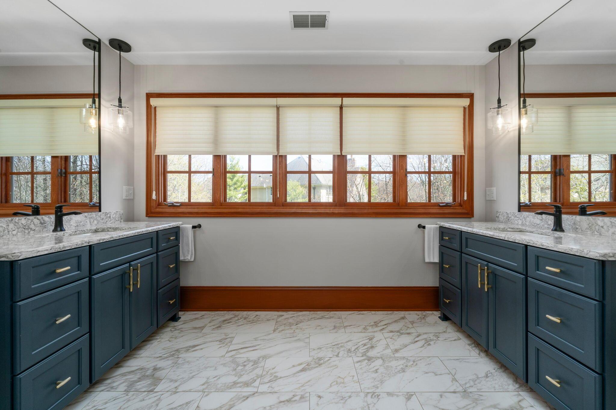 7871 Calverton Square