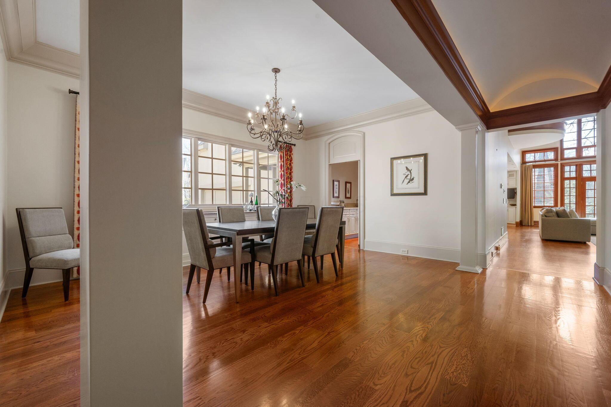 7871 Calverton Square