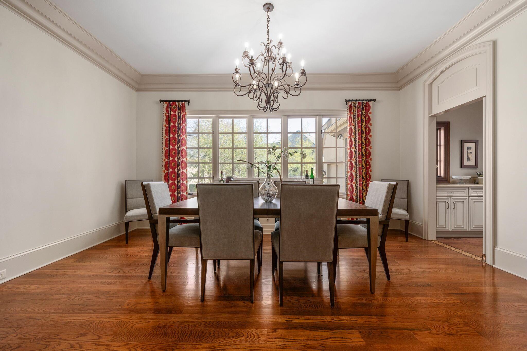 7871 Calverton Square