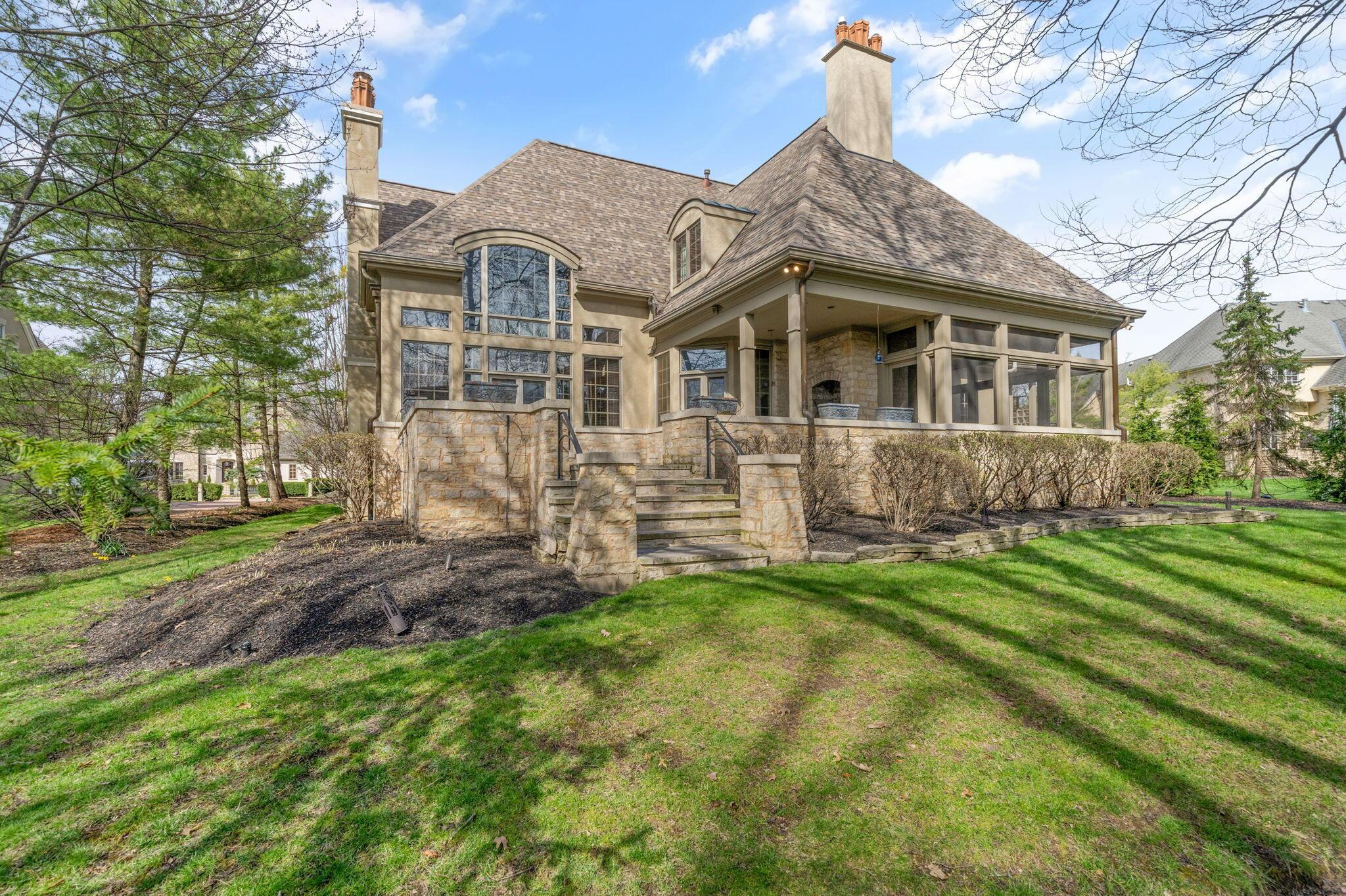 7871 Calverton Square