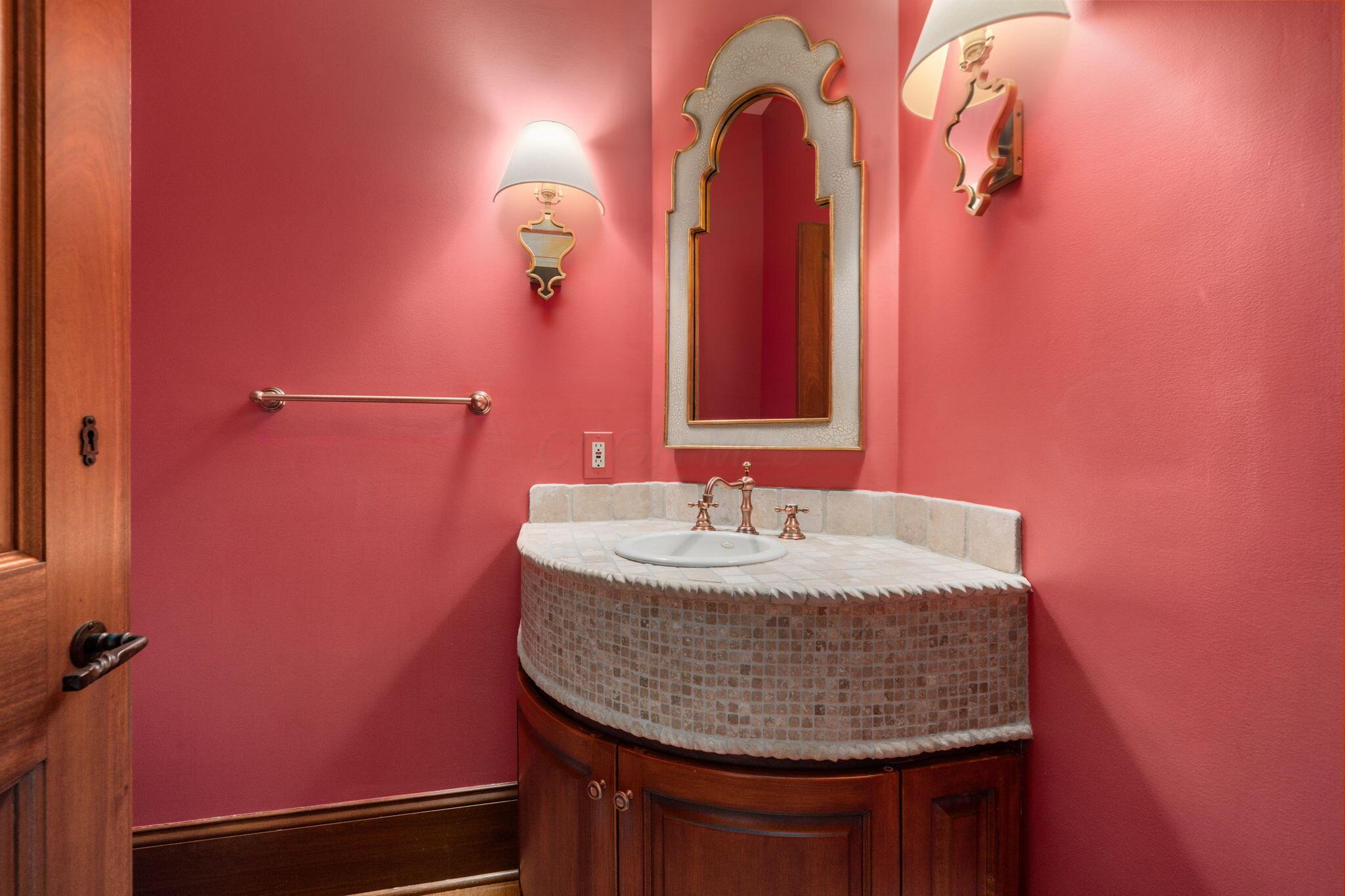 7871 Calverton Square