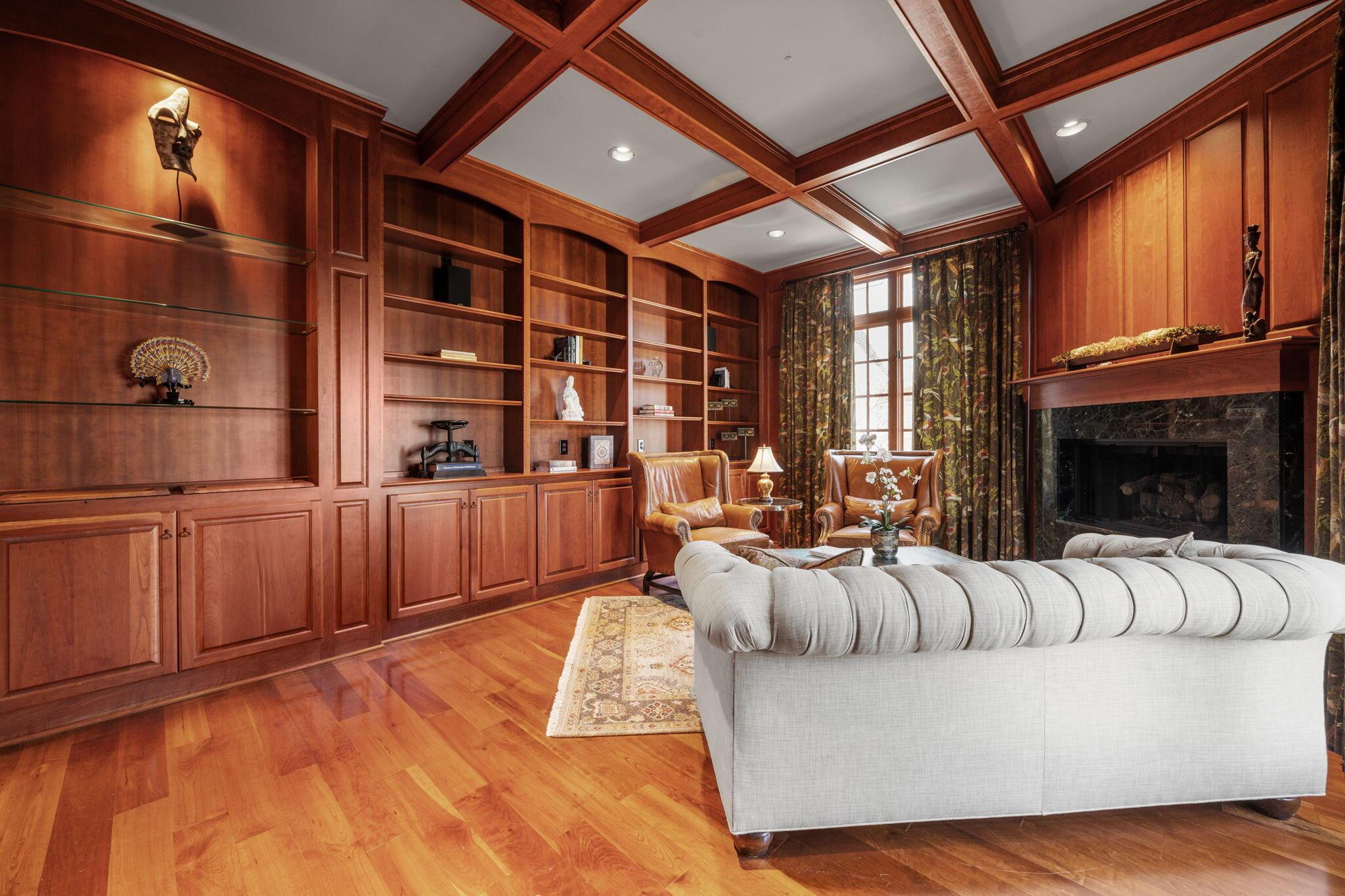 7871 Calverton Square