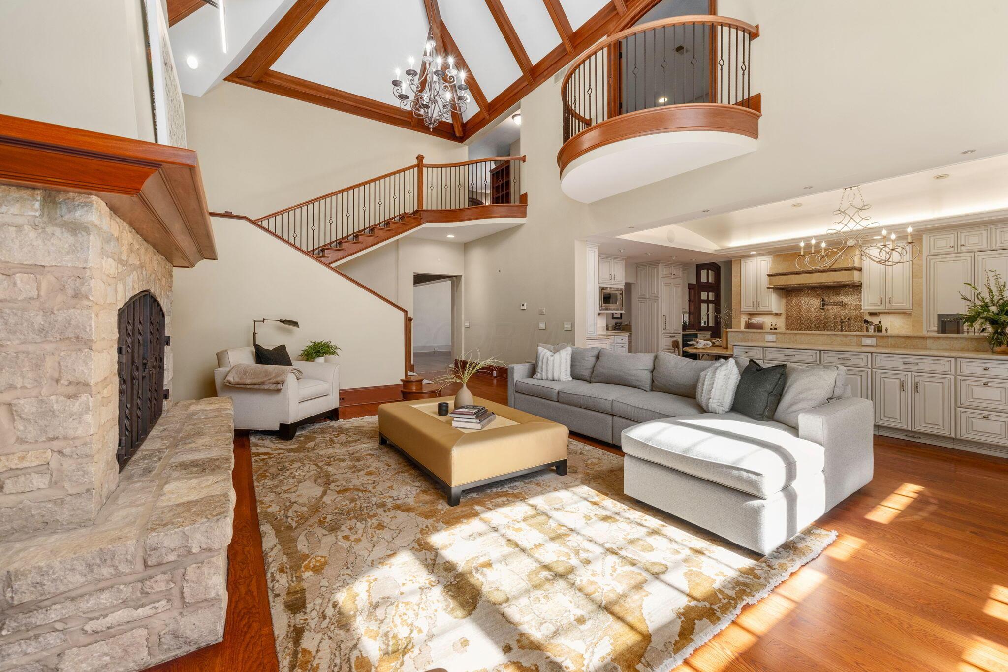 7871 Calverton Square