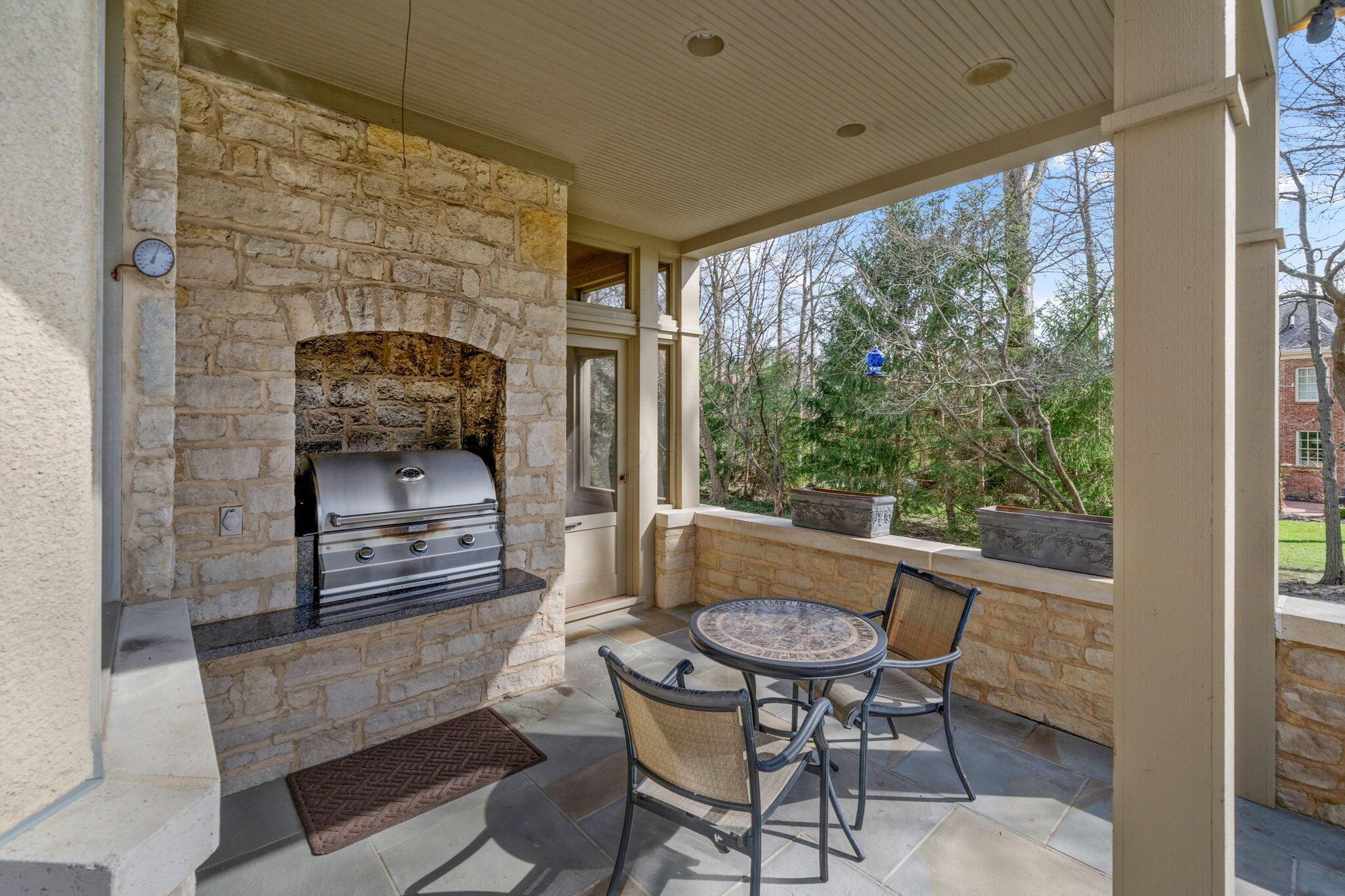 7871 Calverton Square