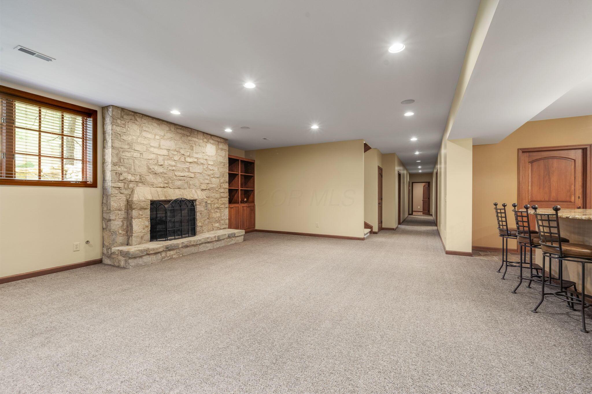7871 Calverton Square