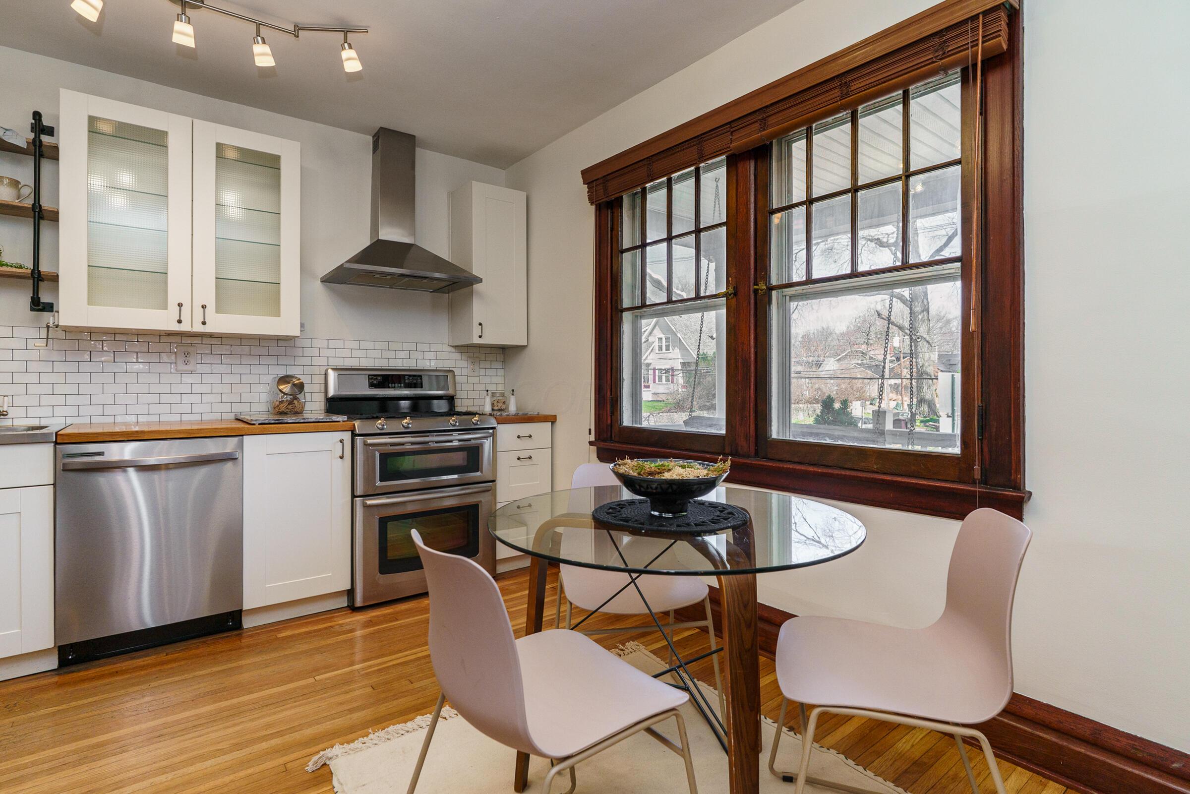 2771 Indianola Avenue