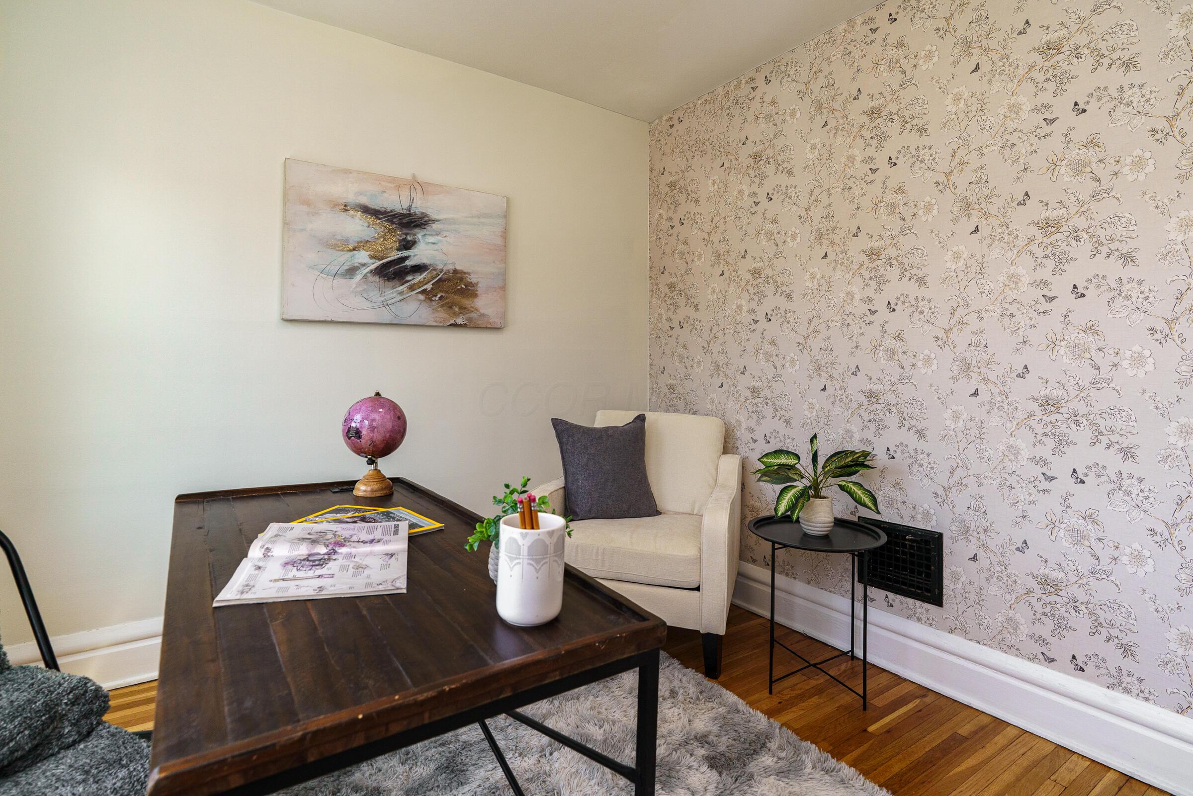 2771 Indianola Avenue