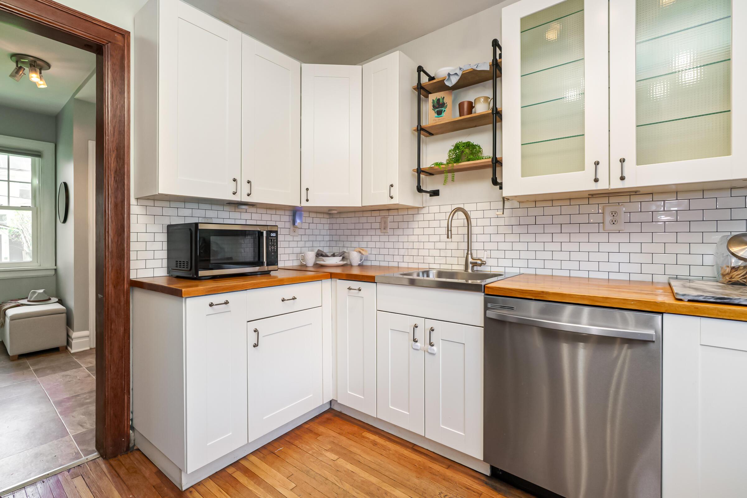 2771 Indianola Avenue