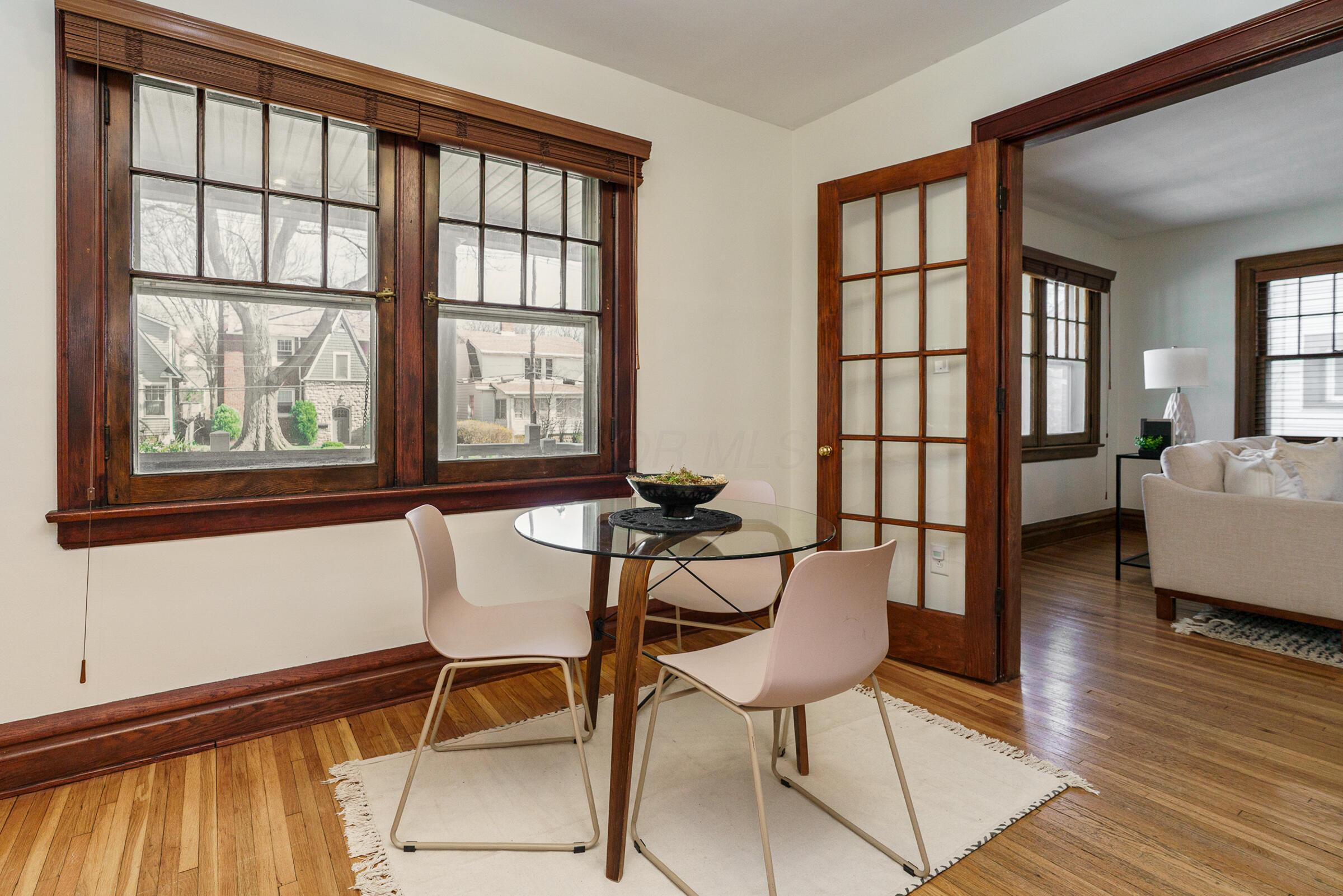 2771 Indianola Avenue