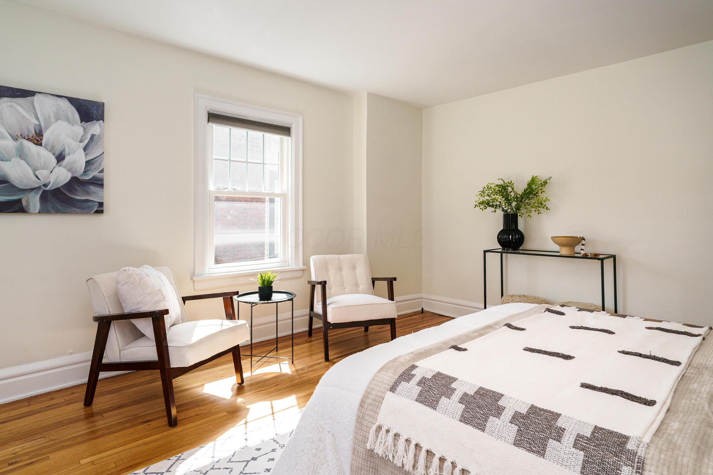 2771 Indianola Avenue