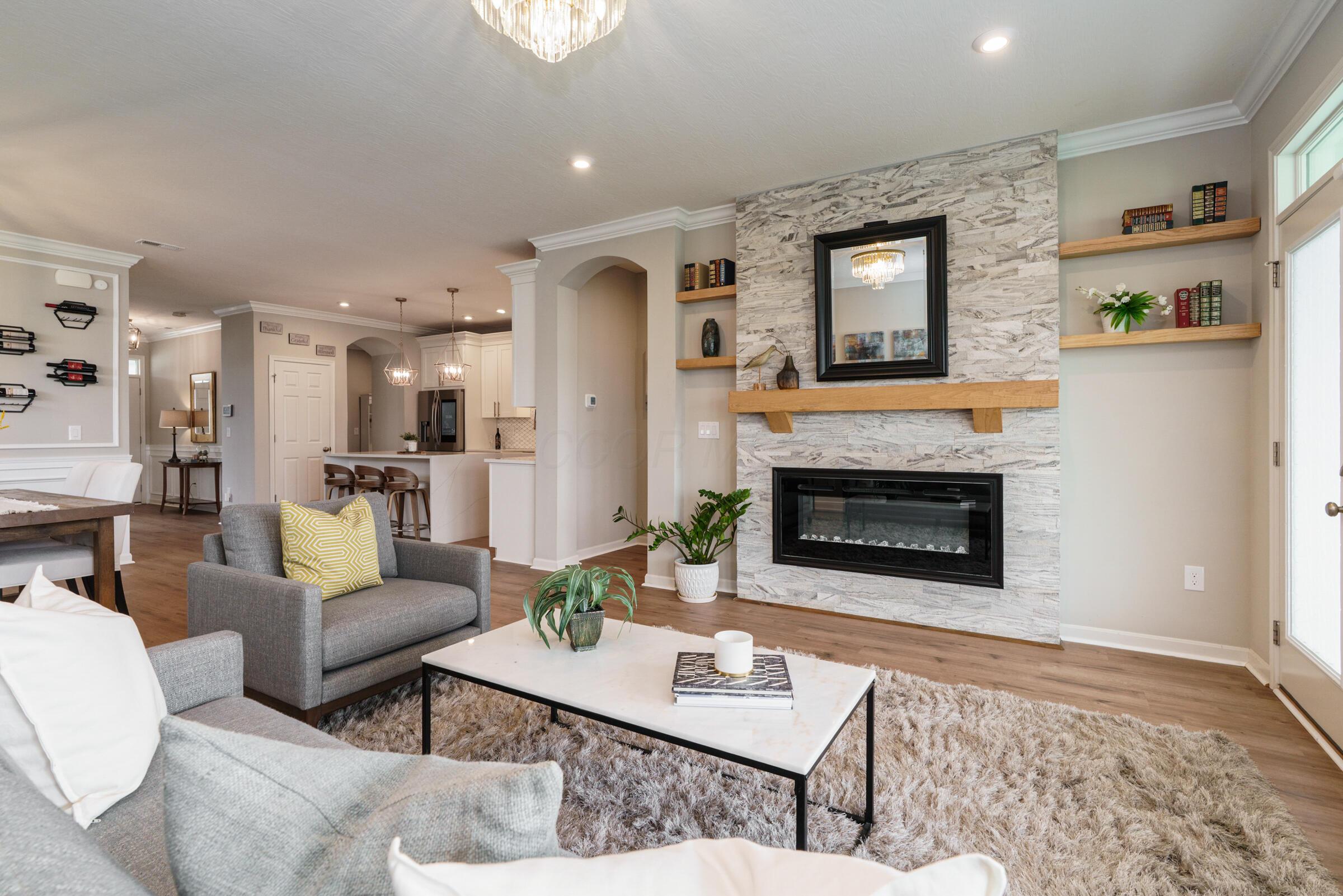 6090 Windcliff Drive E