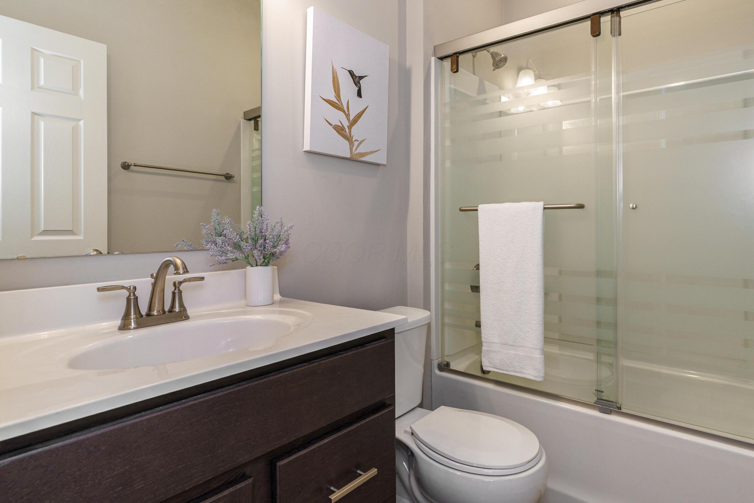 6090 Windcliff Drive E