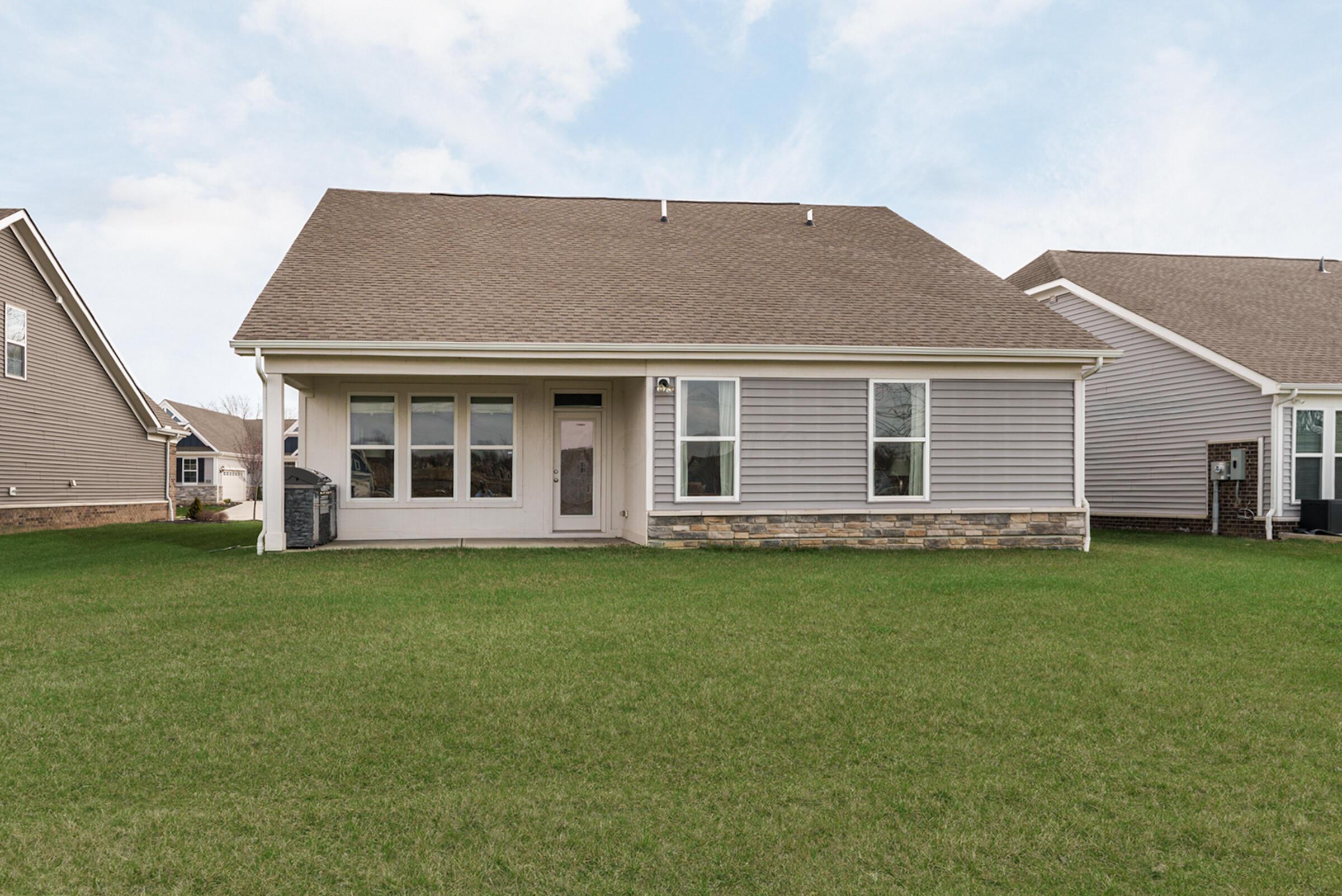 6090 Windcliff Drive E