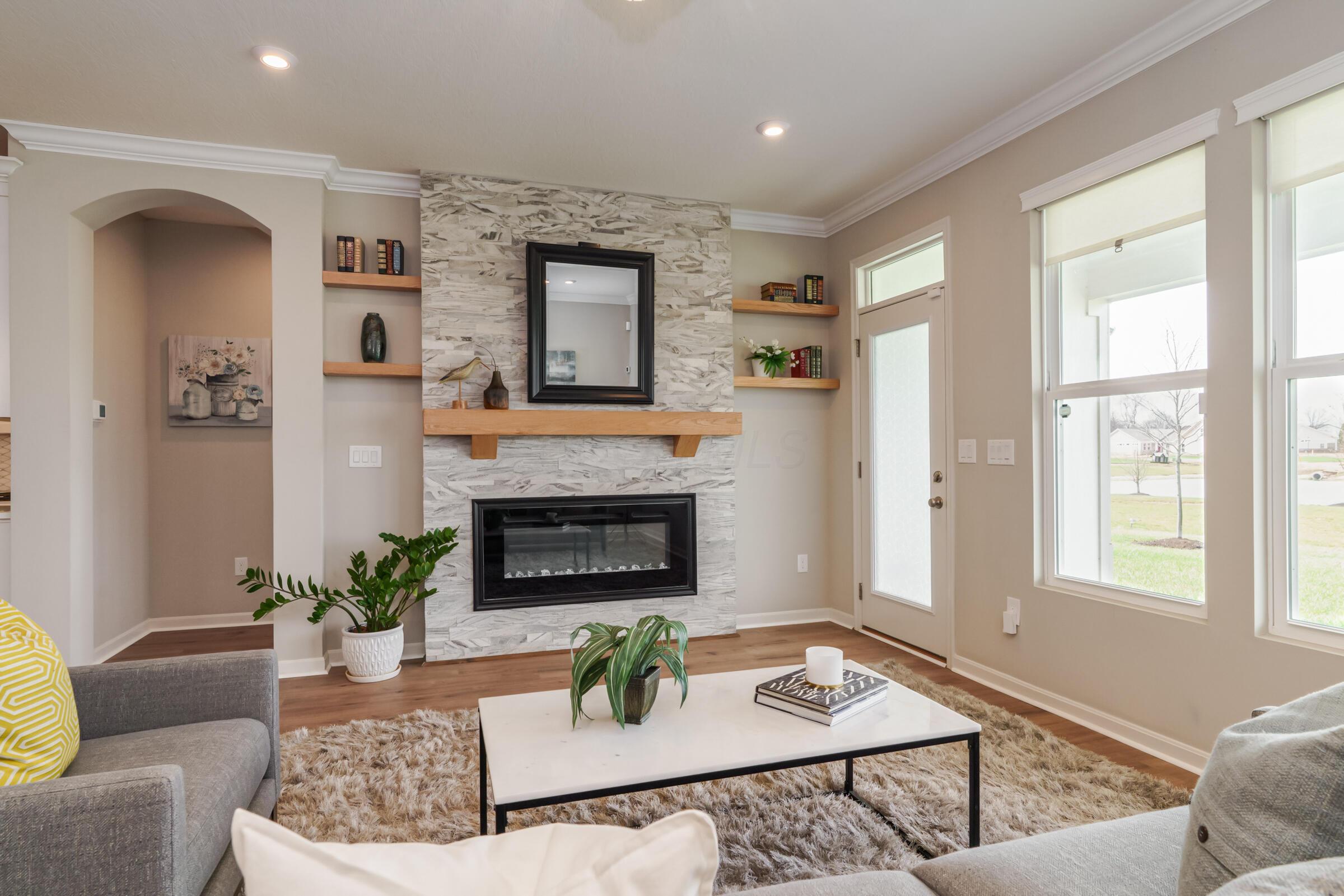 6090 Windcliff Drive E