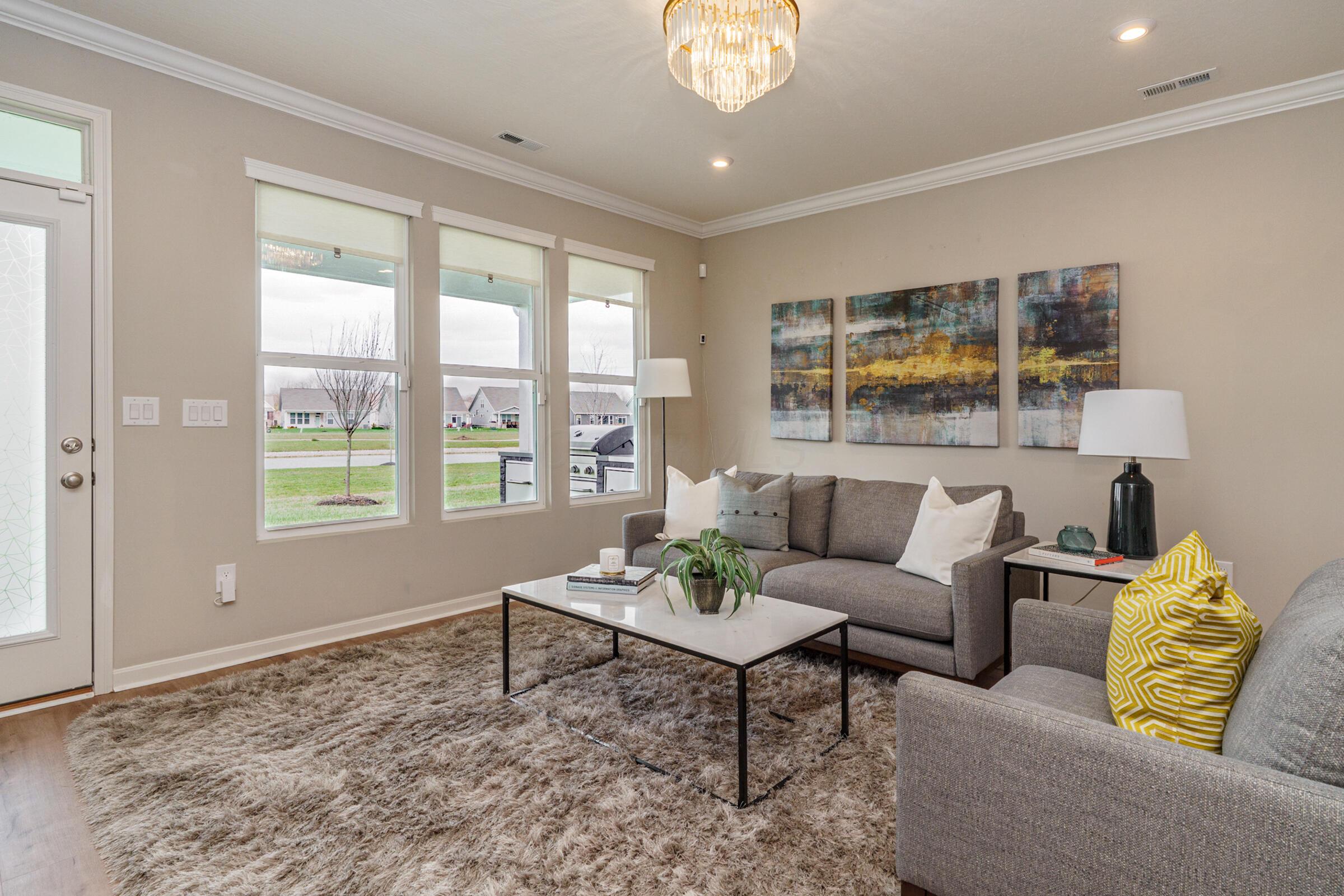 6090 Windcliff Drive E