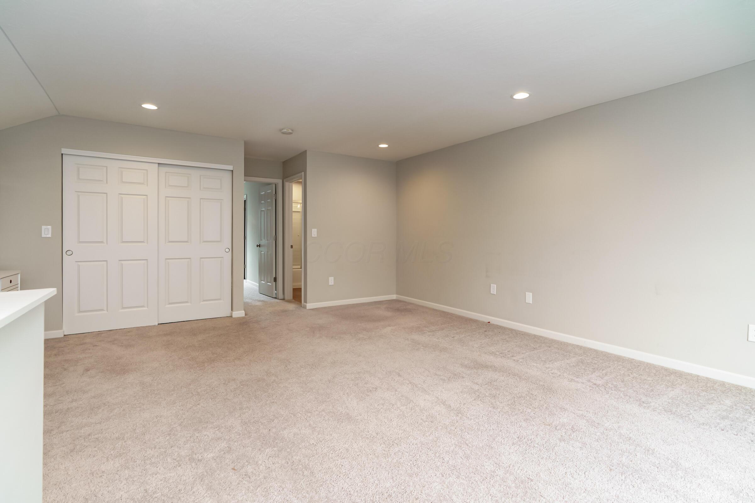 6090 Windcliff Drive E