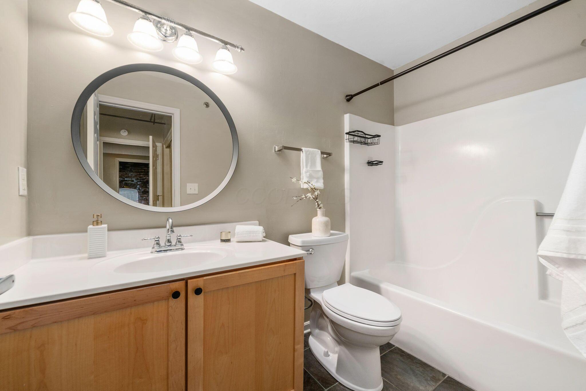 544 S Front Street, 312