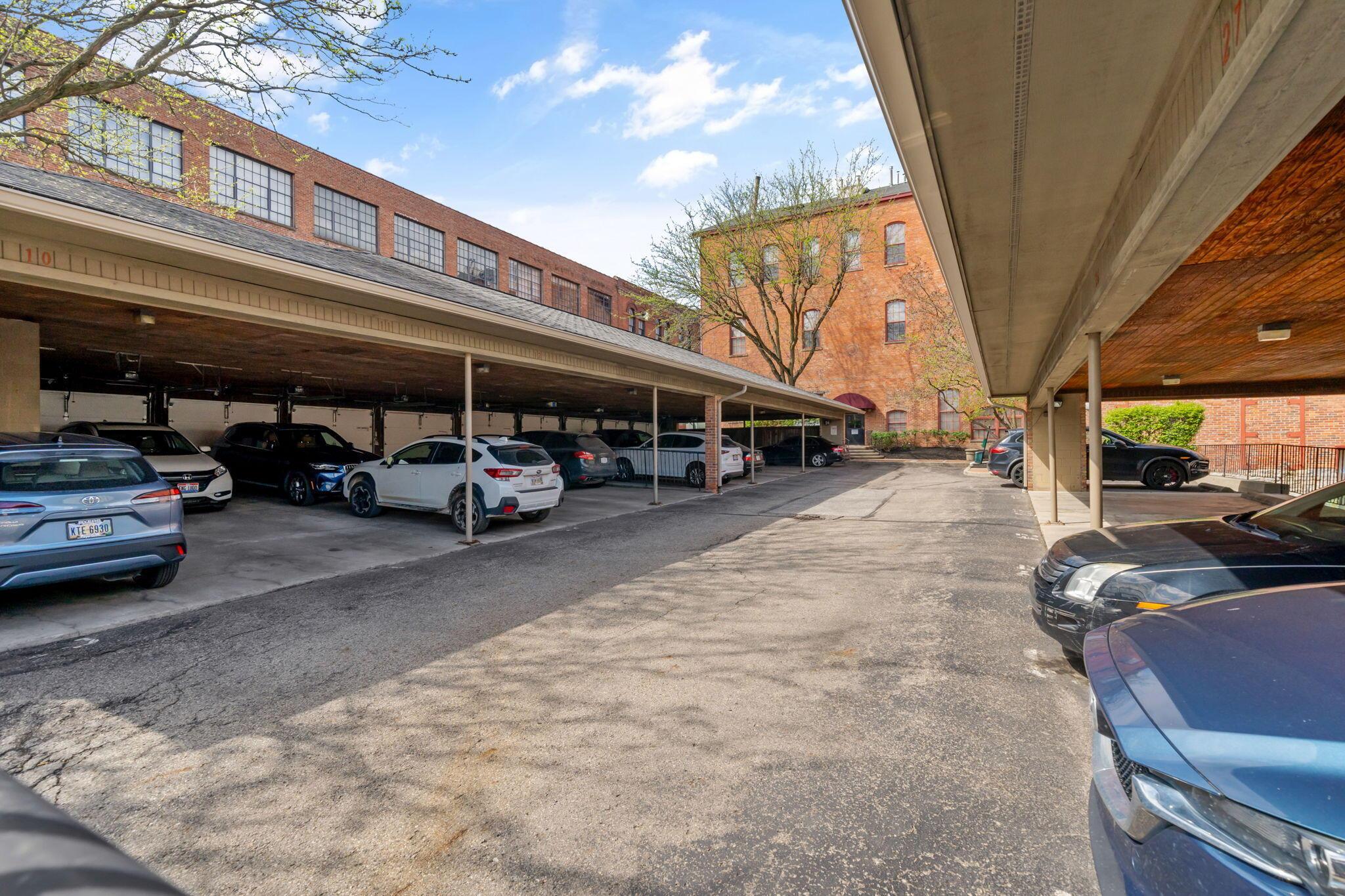 544 S Front Street, 312